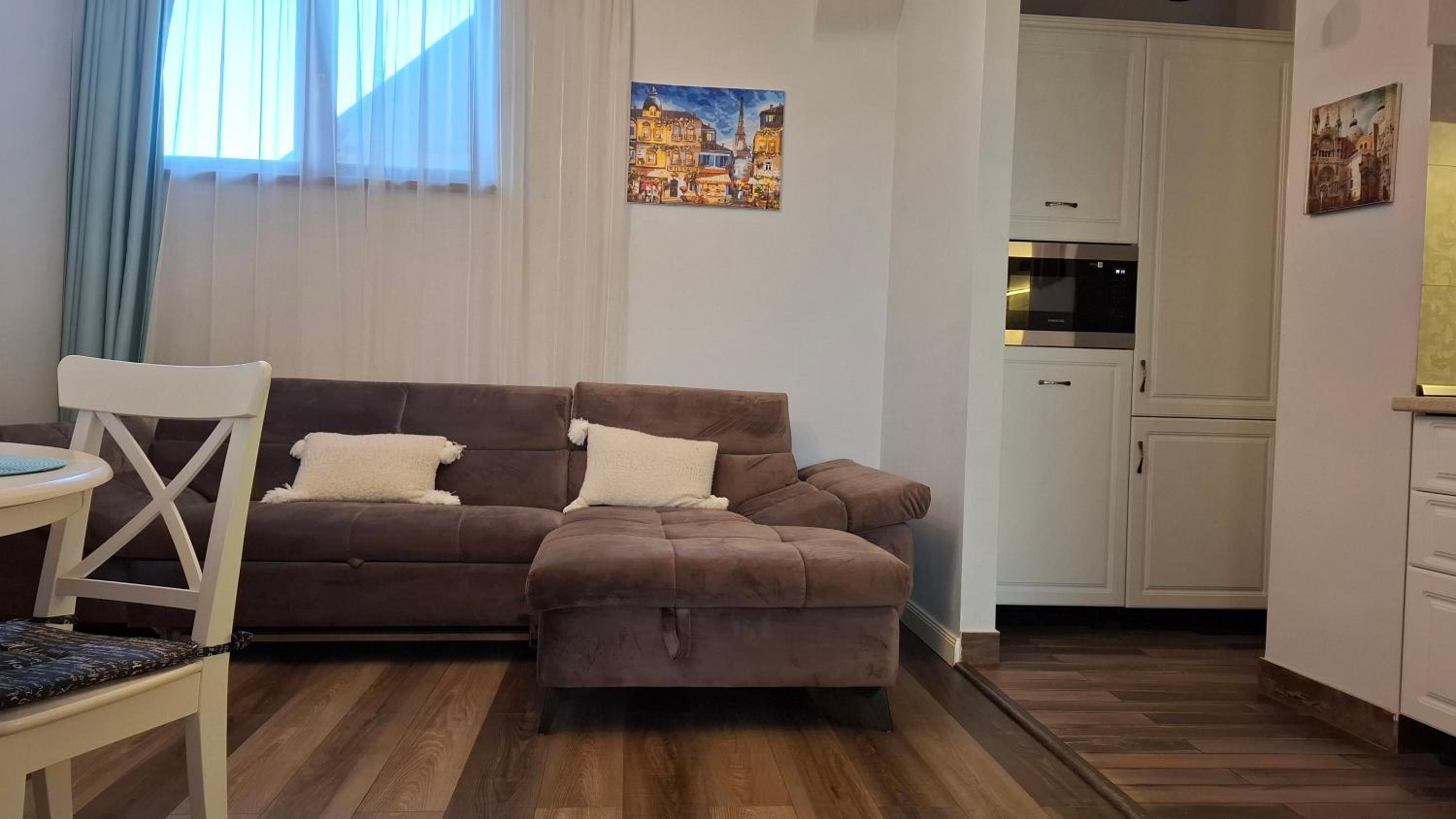 Alpine Sunrise Residence - Brasov Old Center view 2