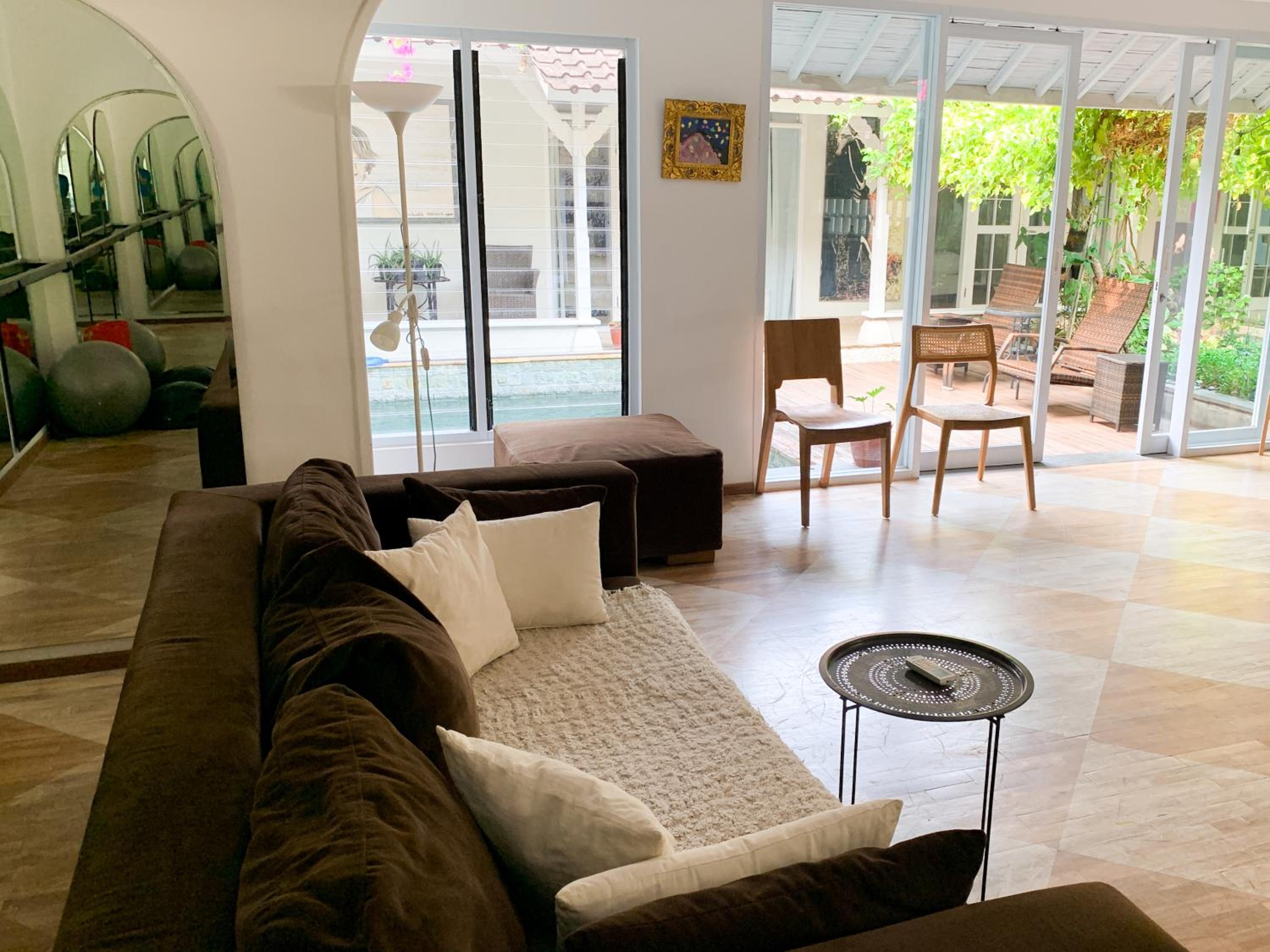 lounge