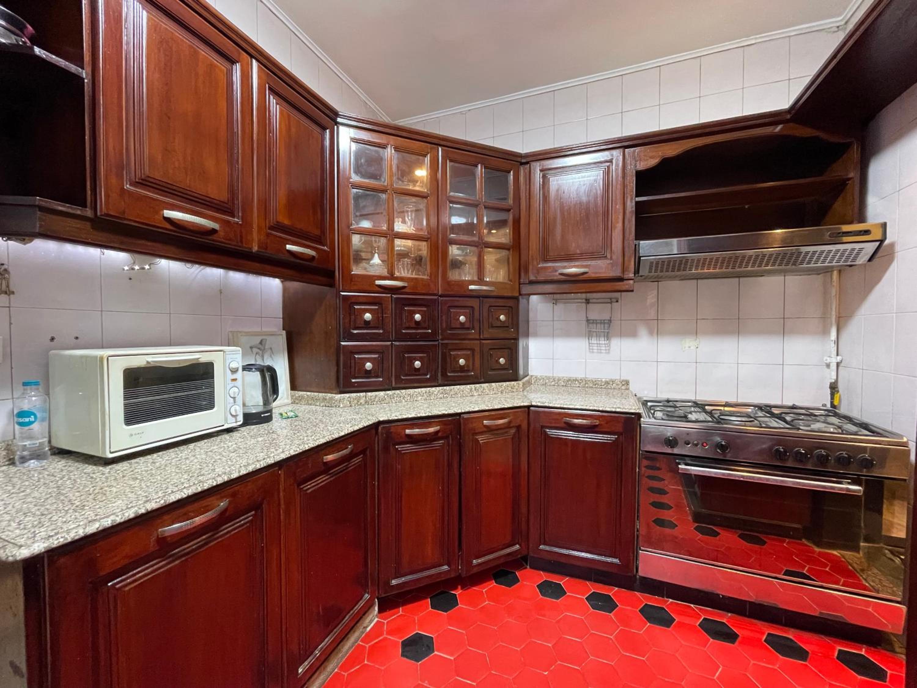 2 Bdrs Madii corniche apartment
