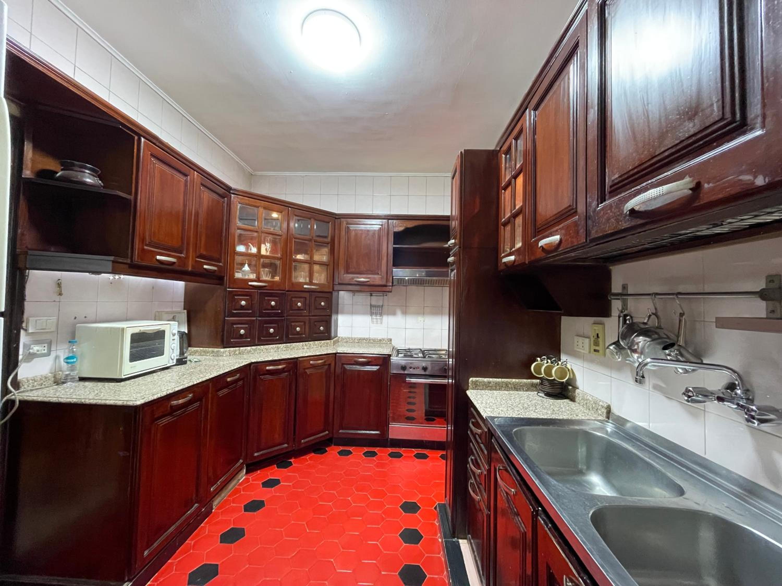 2 Bdrs Madii corniche apartment