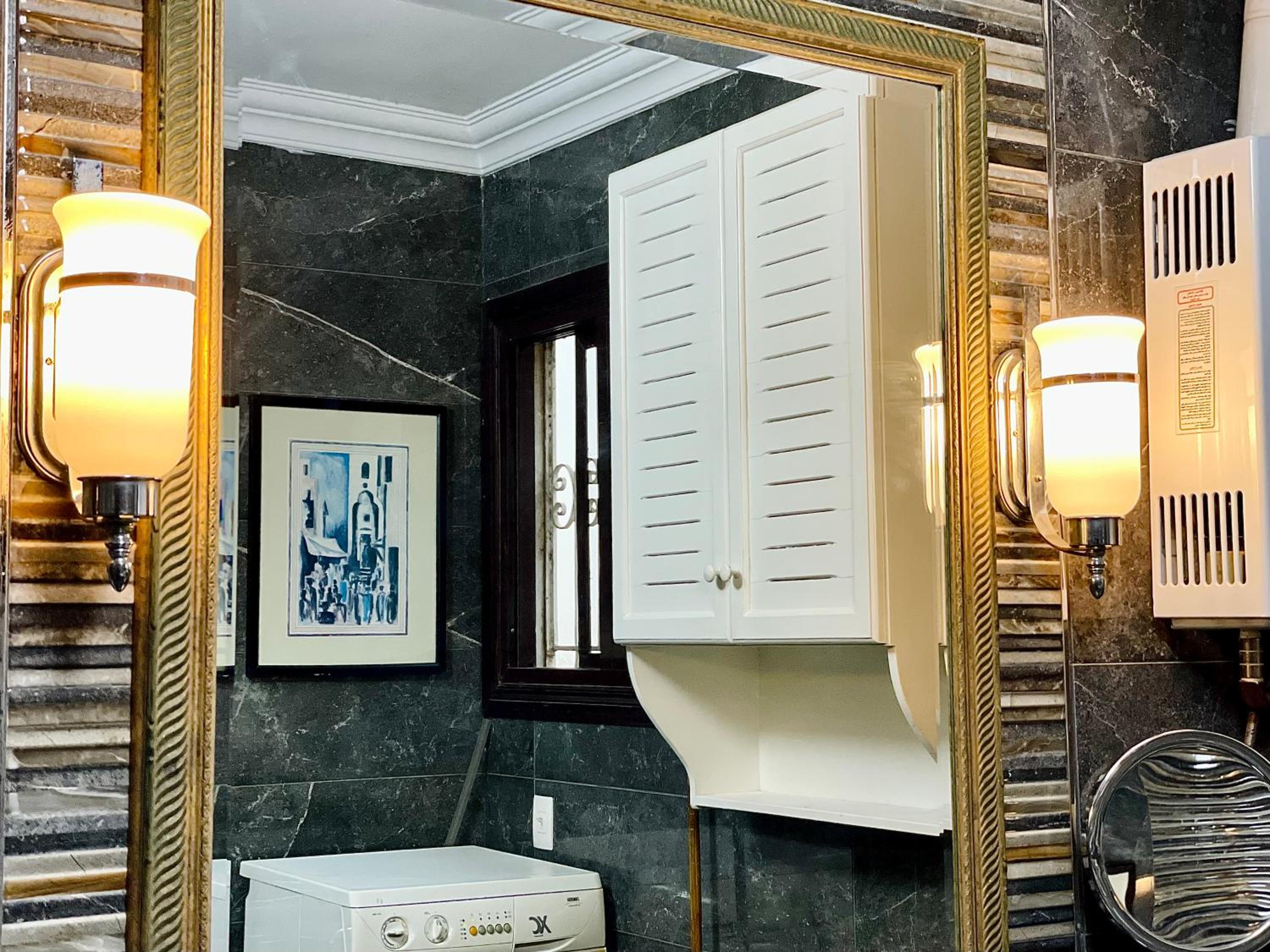 2 Bdrs Madii corniche apartment