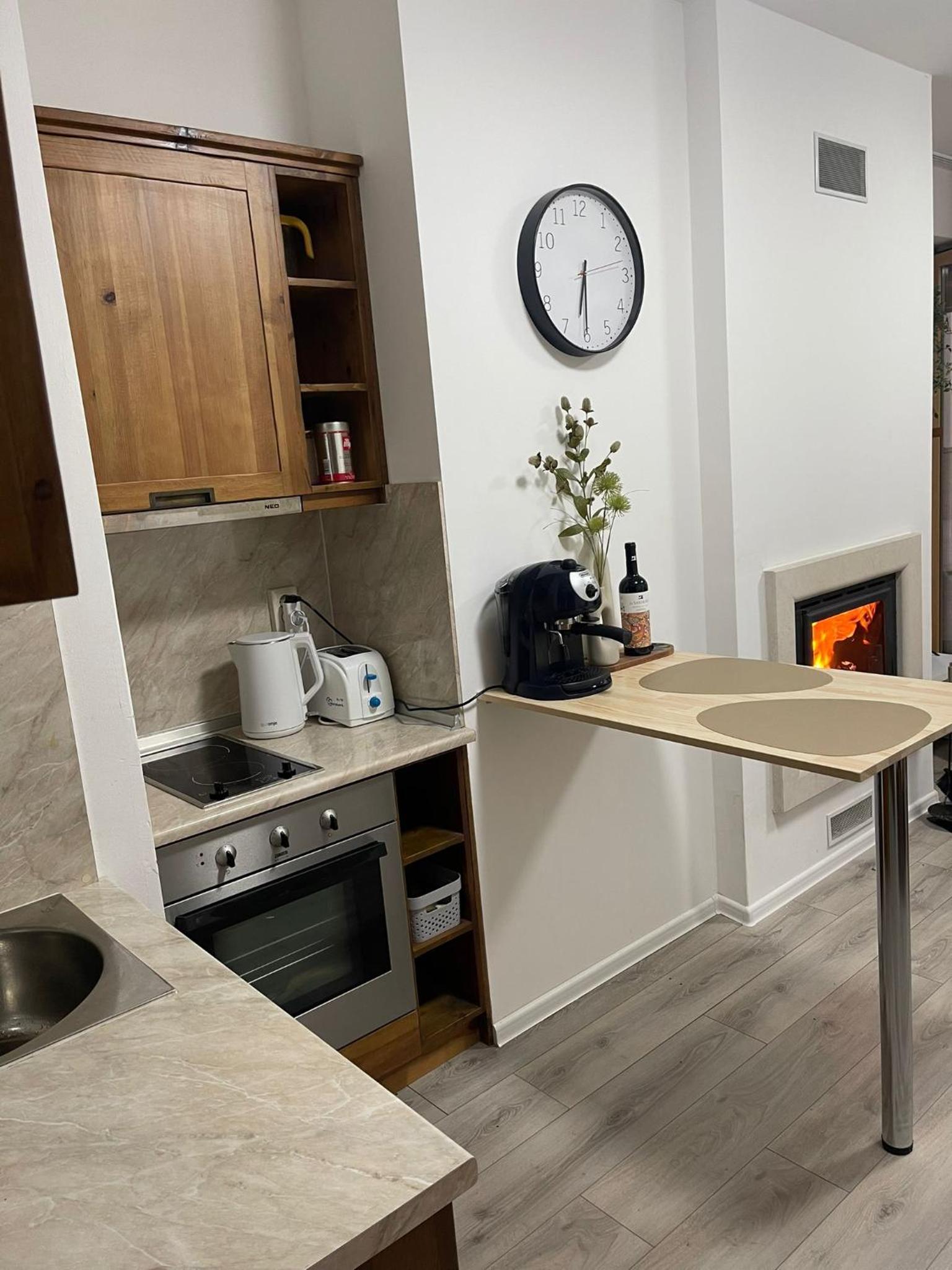 St John Hill apartment