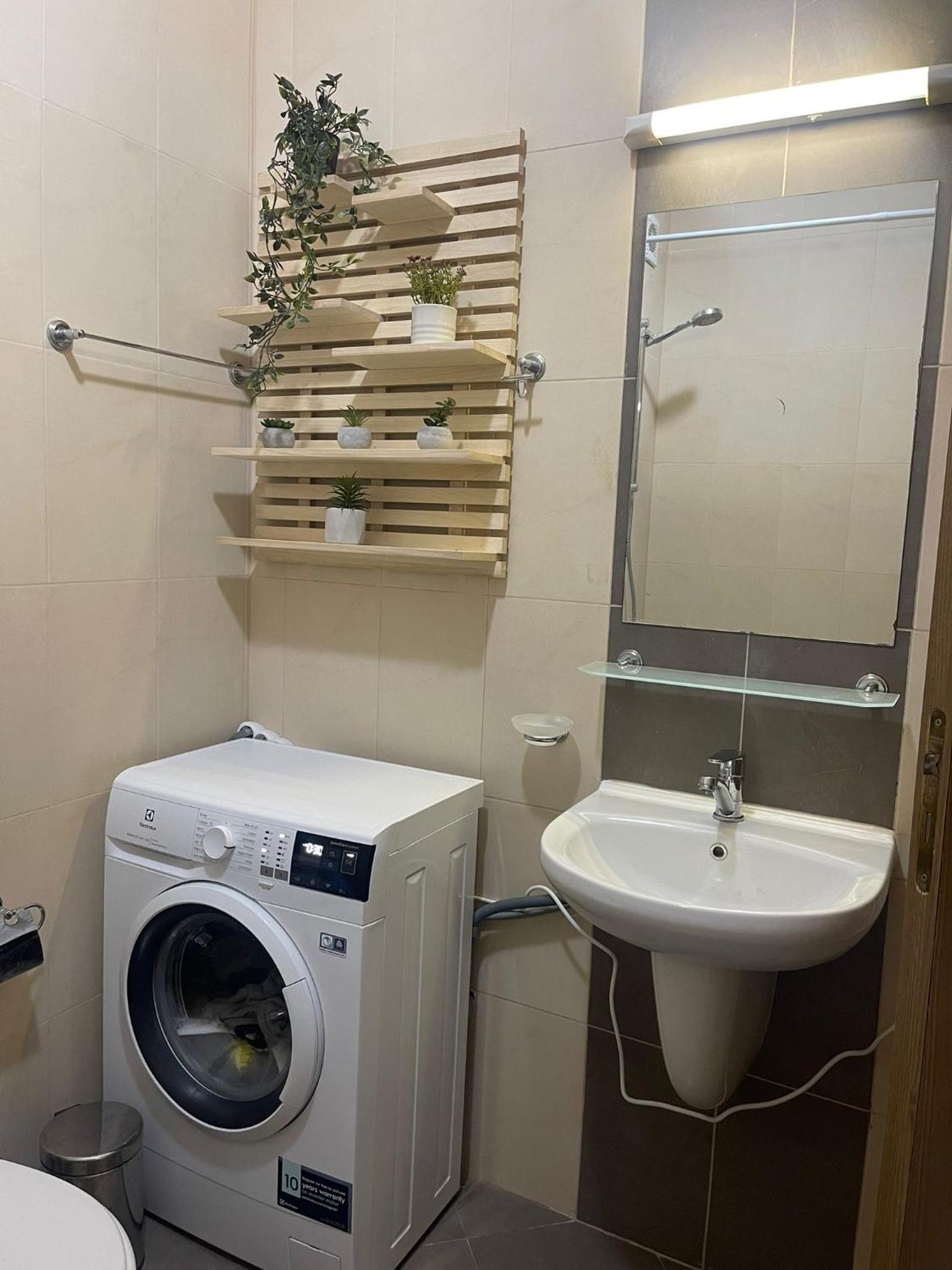 St John Hill apartment