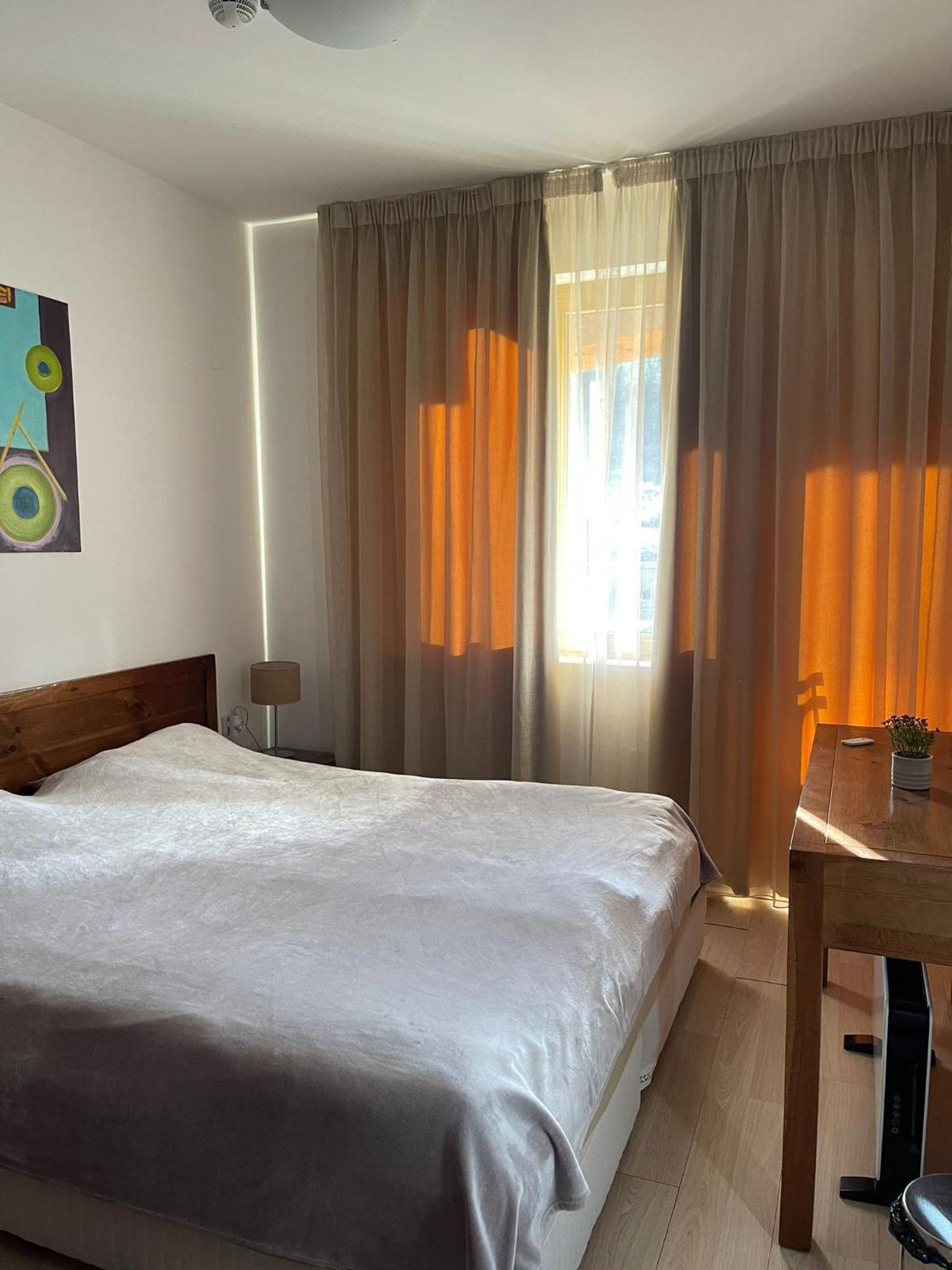 St John Hill apartment