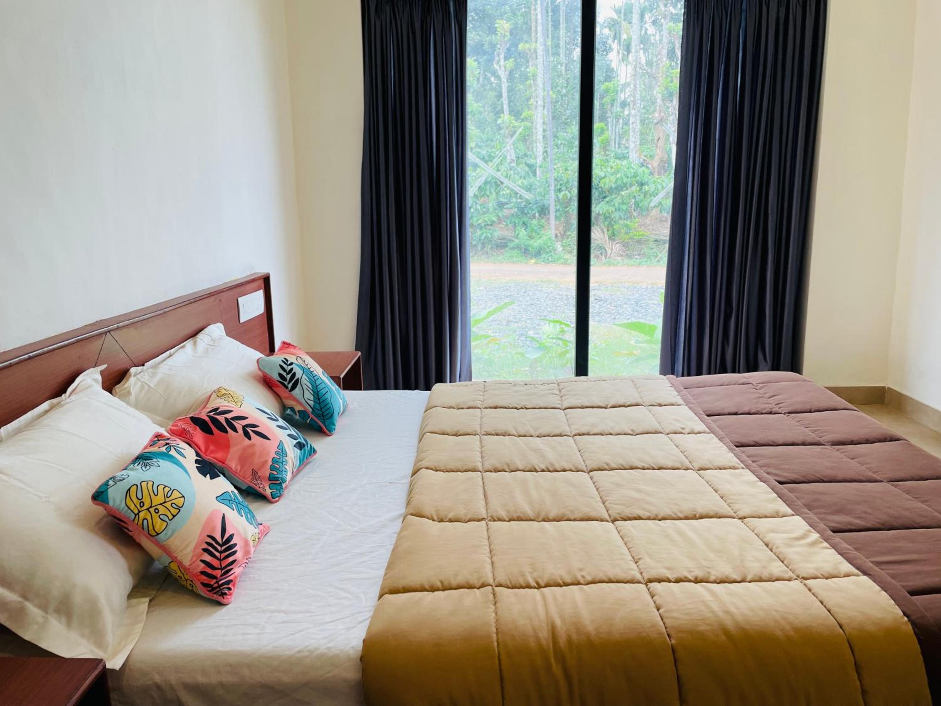 Senthamarai villa