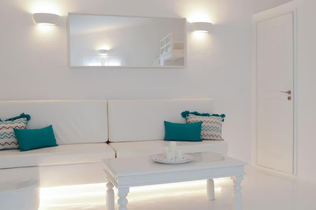 The Turquoise house view 4