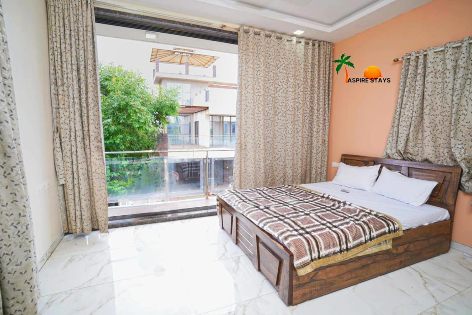 Star Villa