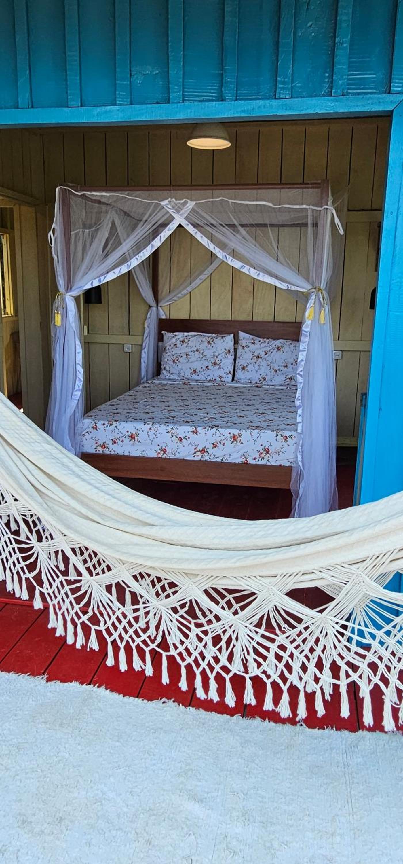 Premium Amazon Jungle Lodge