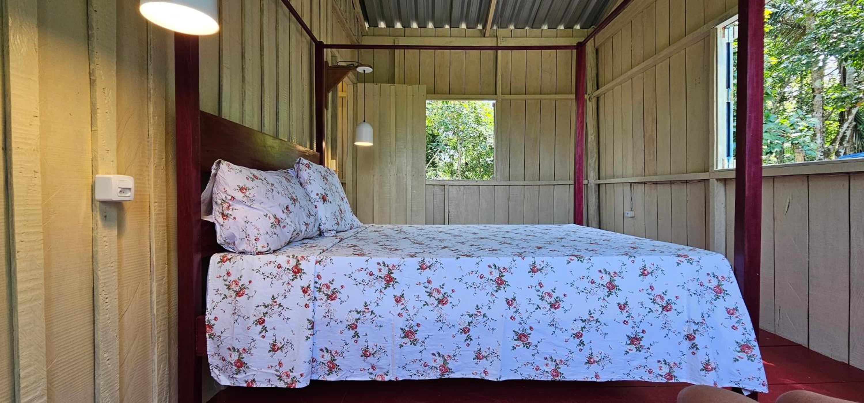 Premium Amazon Jungle Lodge