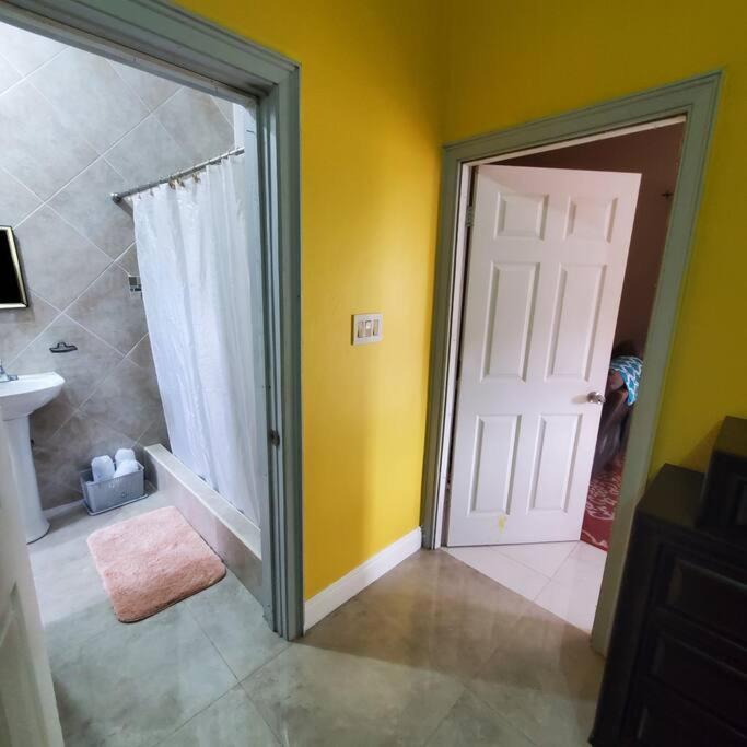 Immaculate 1 bedroom rental unit