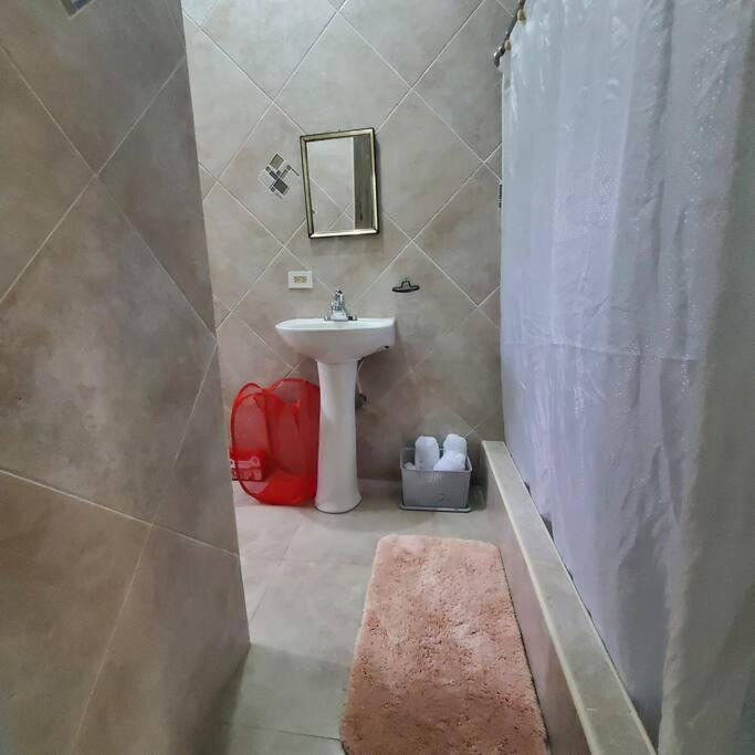 Immaculate 1 bedroom rental unit