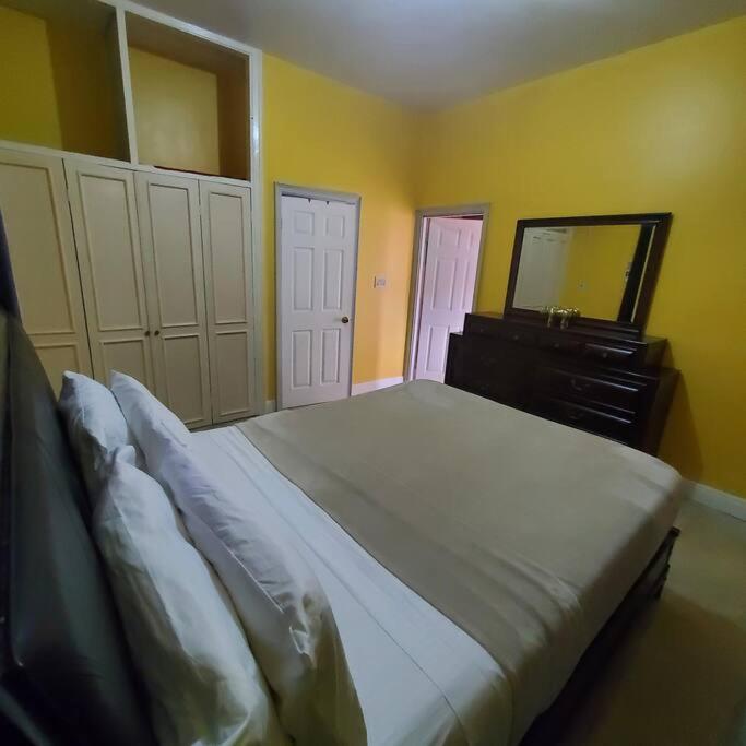 Immaculate 1 bedroom rental unit
