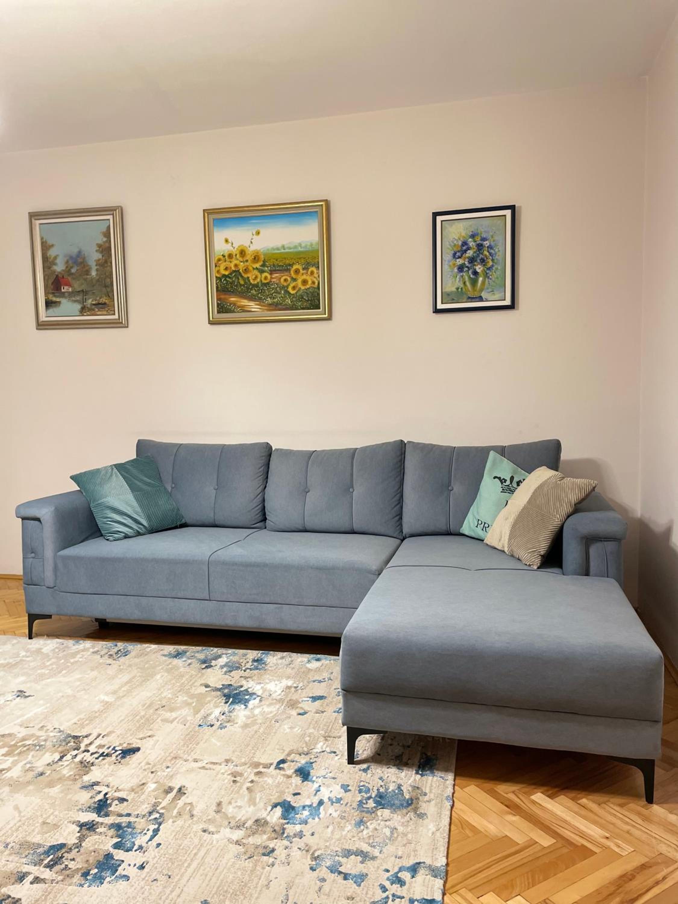 City Centre Comfort Apartment - Free Parking