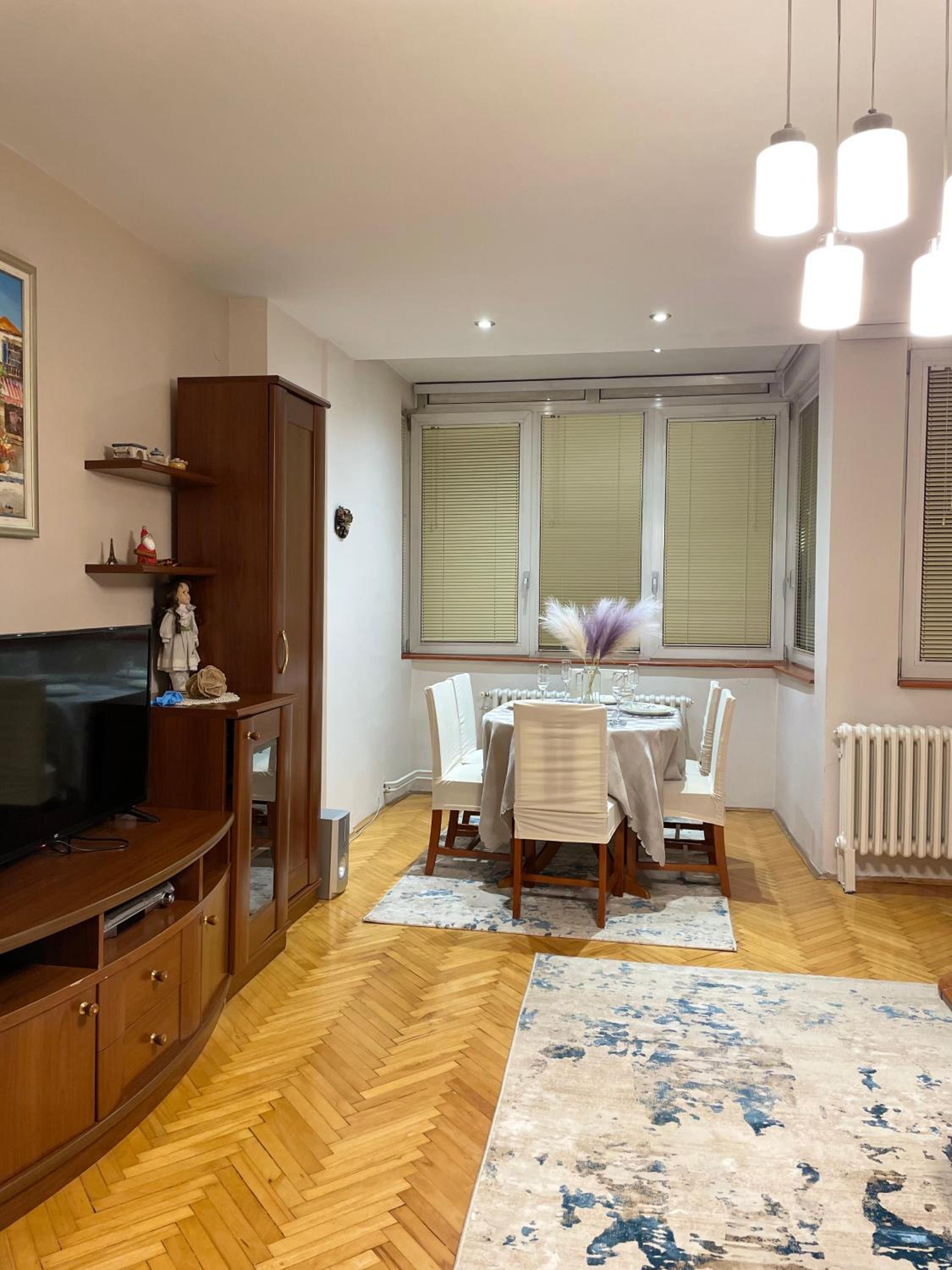 City Centre Comfort Apartment - Free Parking