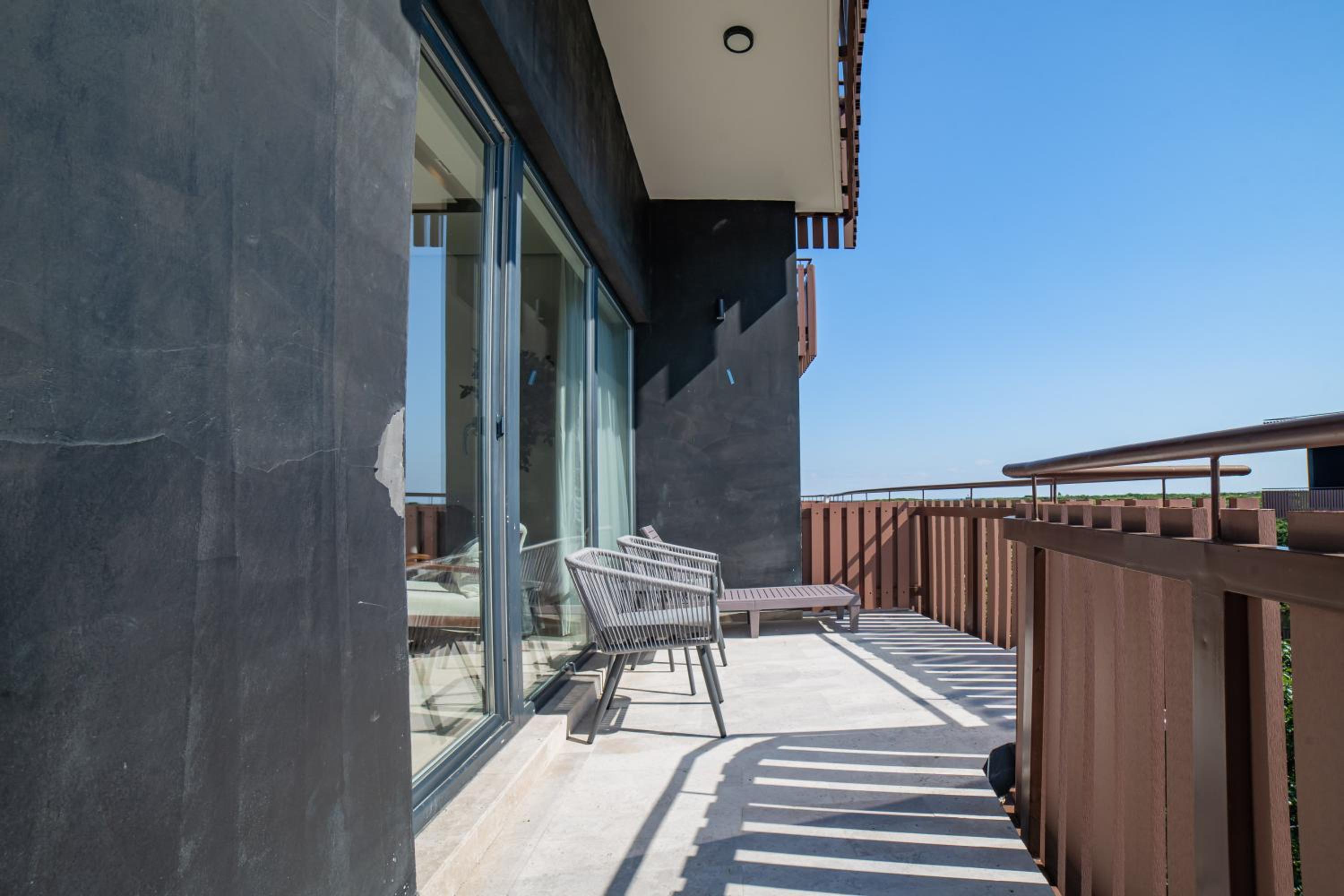 balance & terrace