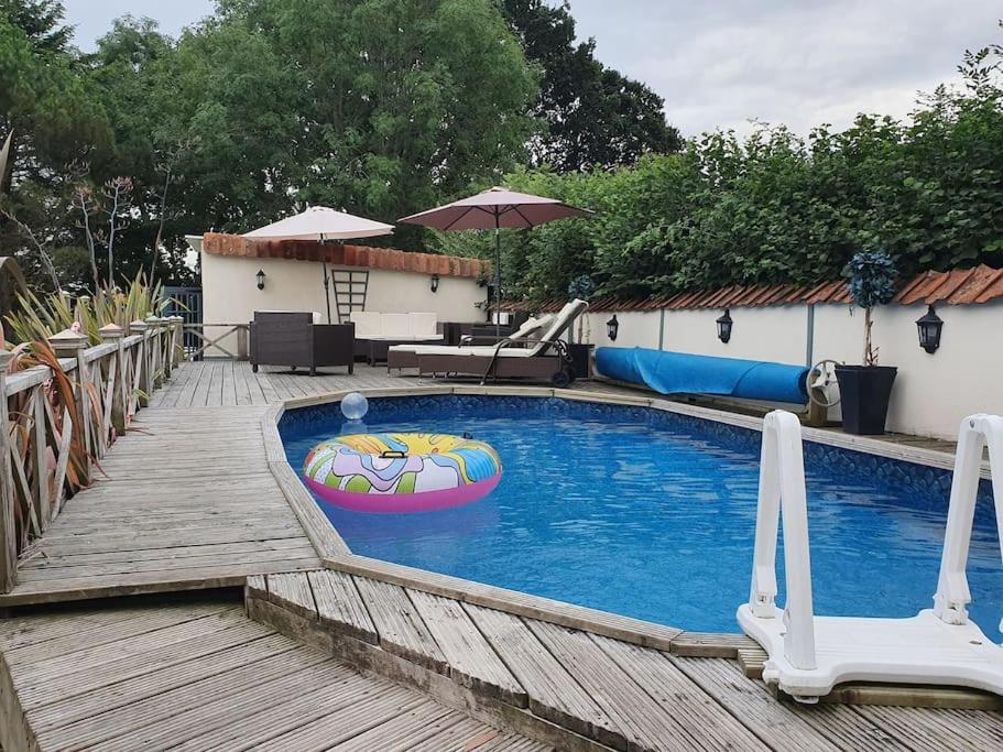 Country House - Pool Jacuzzi - Perfect for Celebrations, Work People view 2