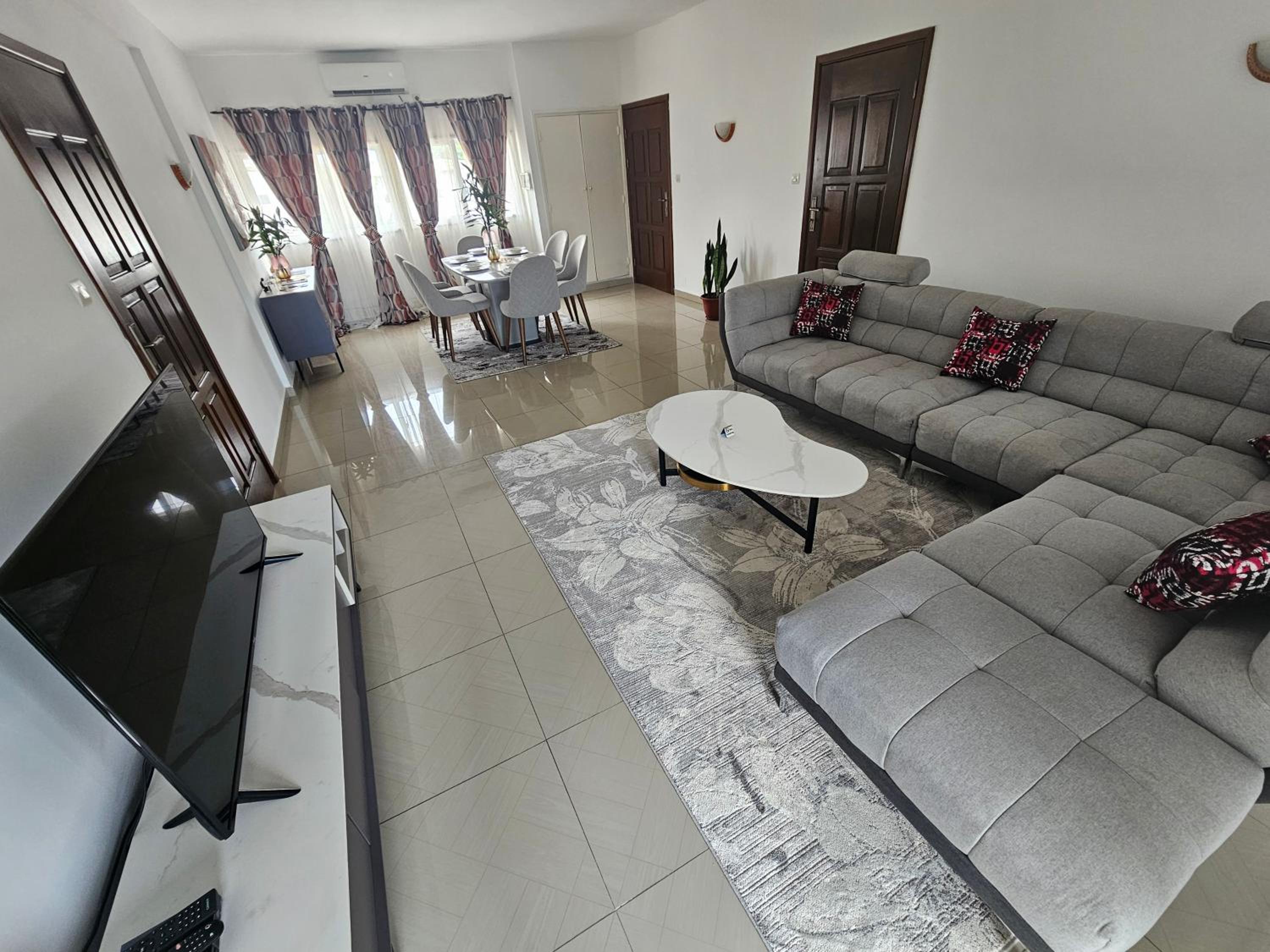 MP's Residence 202