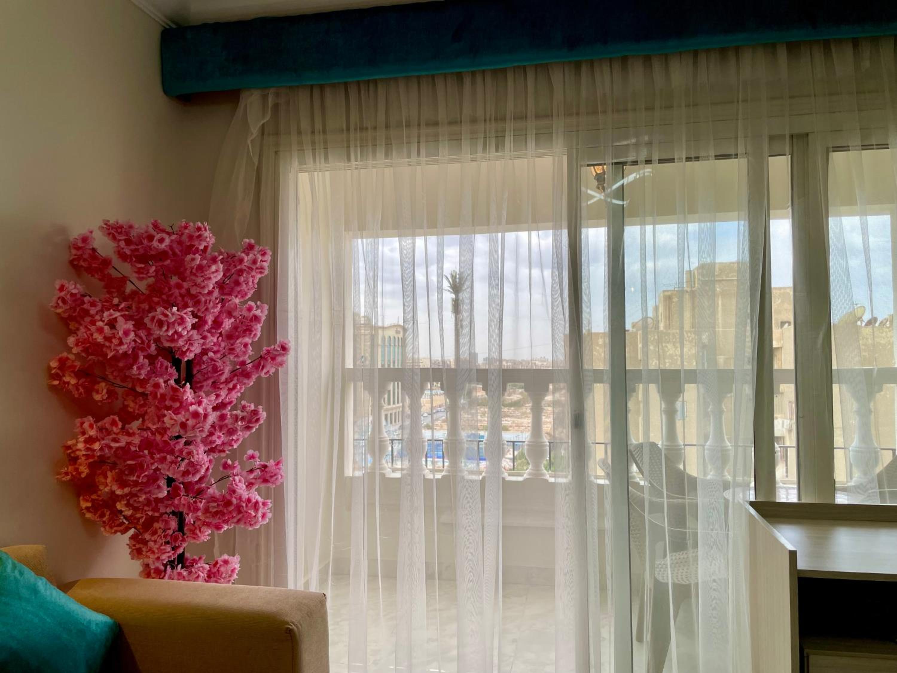 2Brs Apt 5min to Abbas Akkad and city stars