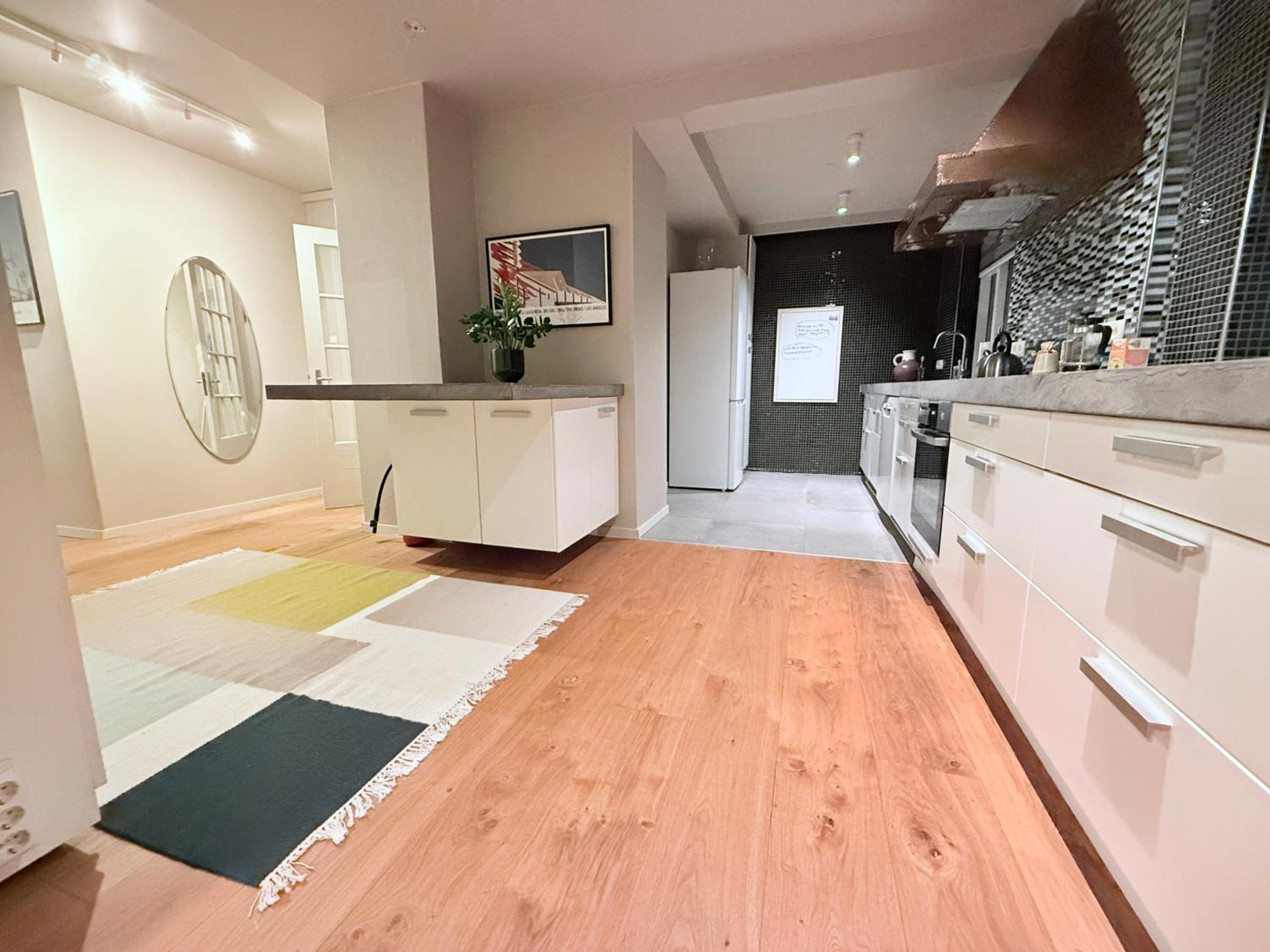 Cozy Apartment , Sleeps 4, 10 Min to Reykjavík Downtown, Family-Friendly view 5