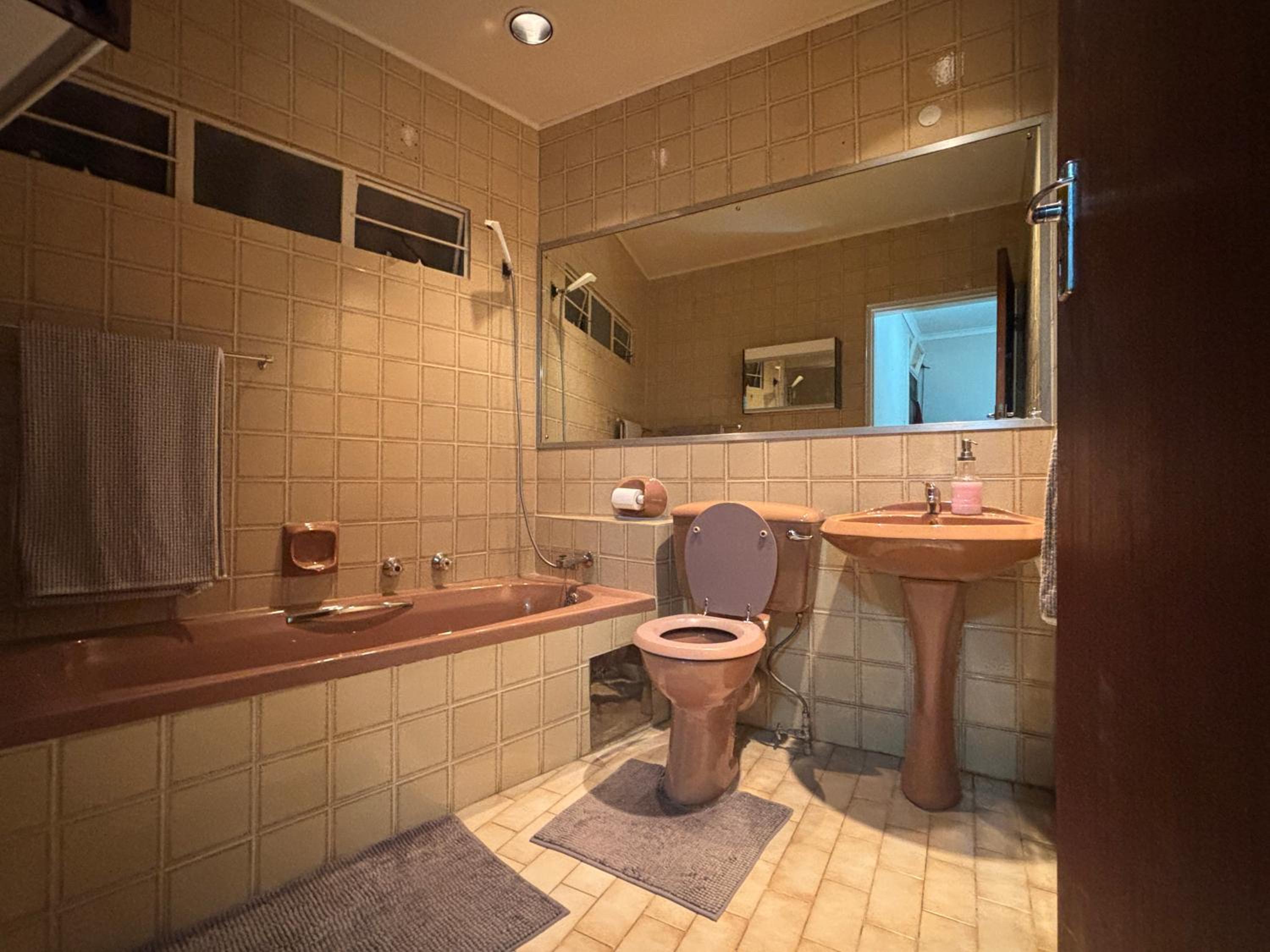 La Casa Blanca - Emmarentia, Johannesburg