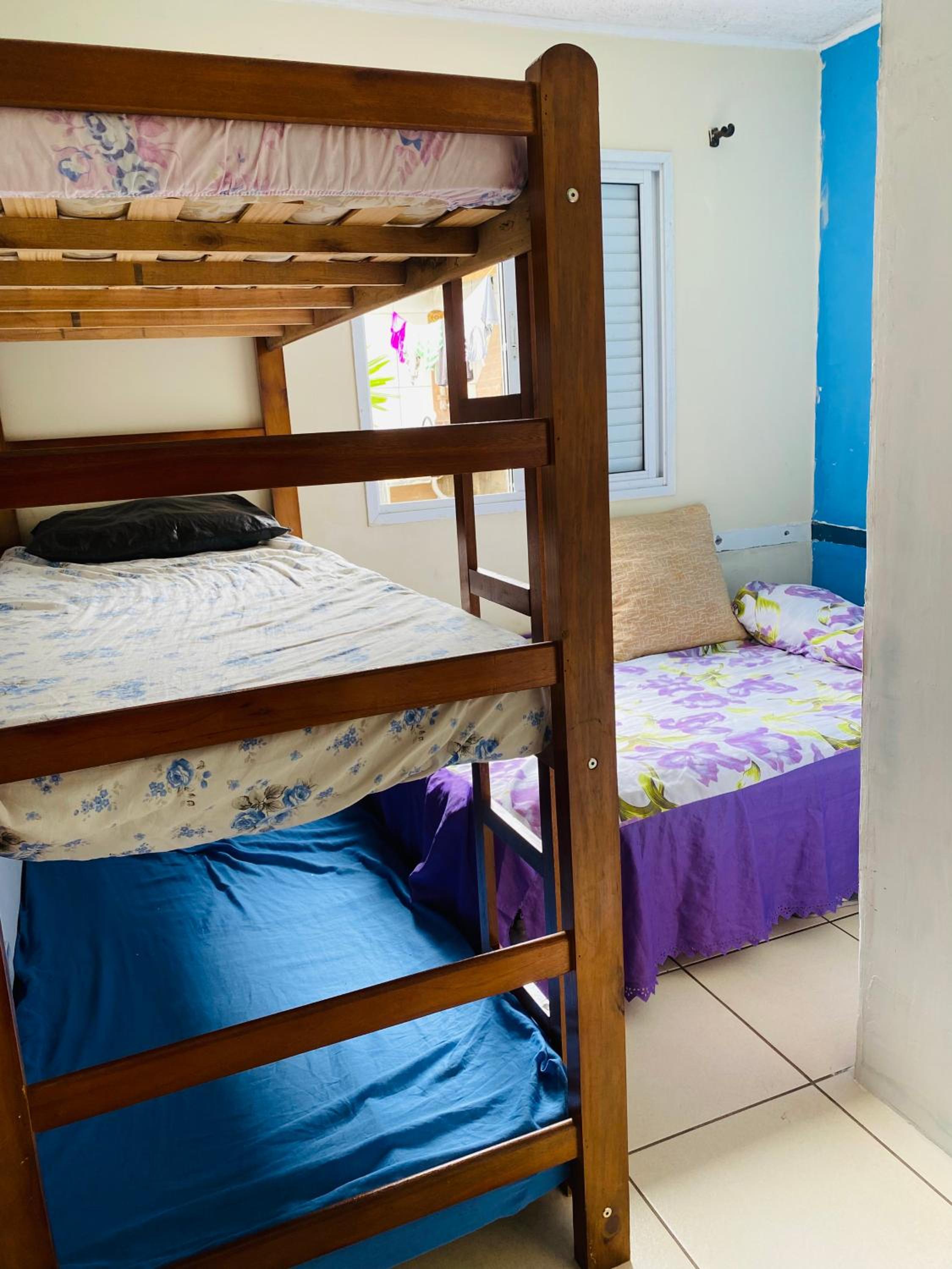 Casa com piscina em caraguatatuba