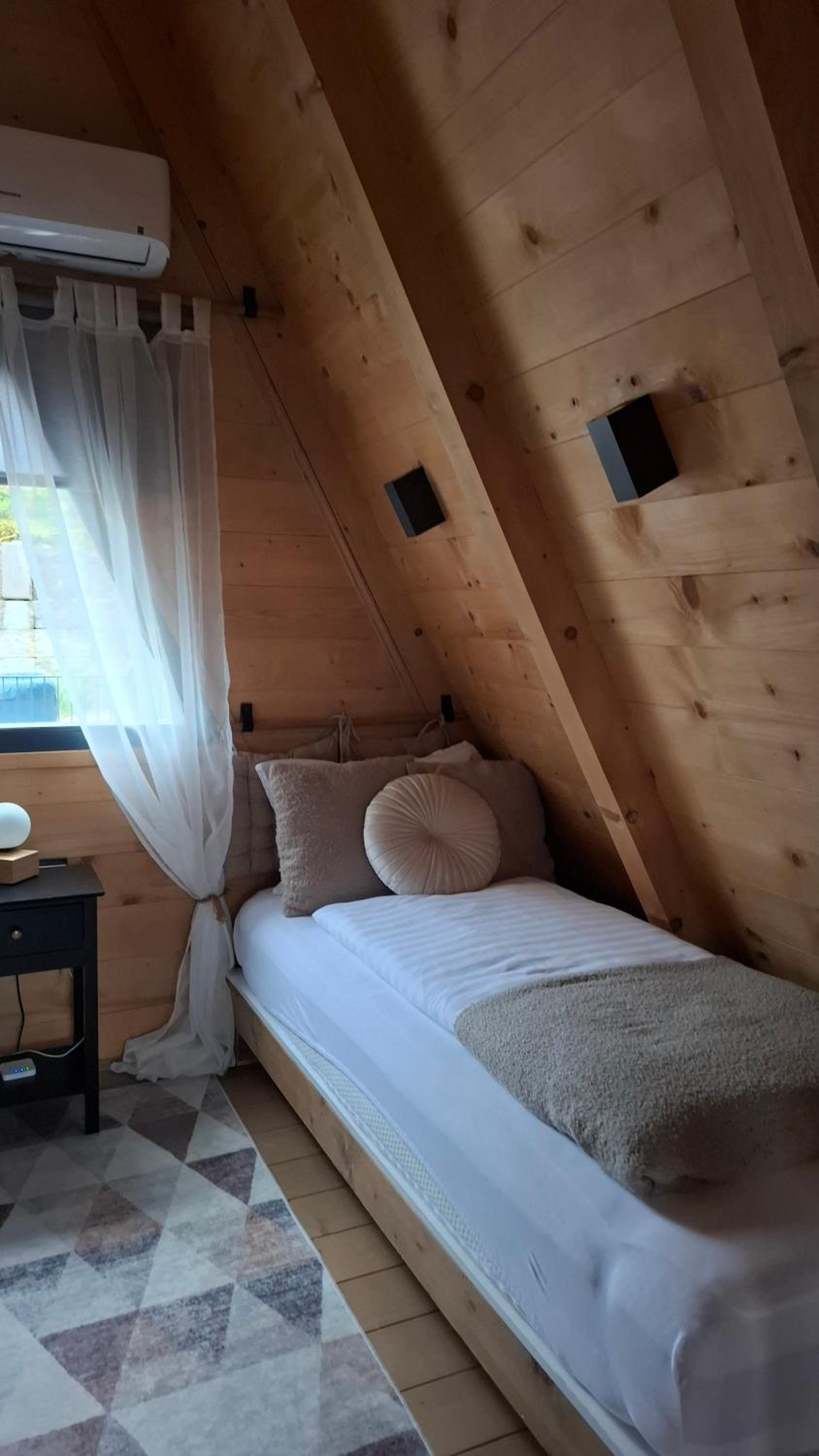 Stone Chalets - TERRA