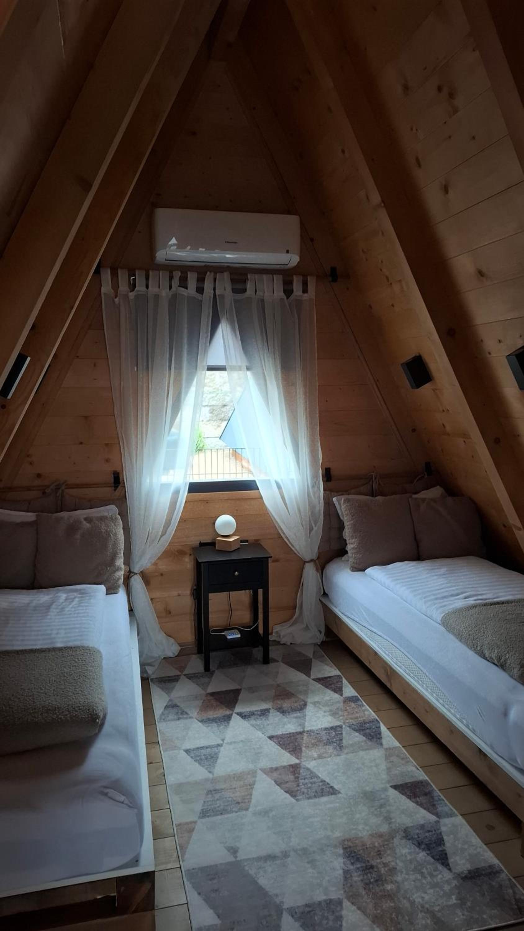 Stone Chalets - TERRA