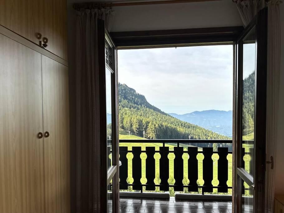Casa Del Tramonto-Golden House view 3
