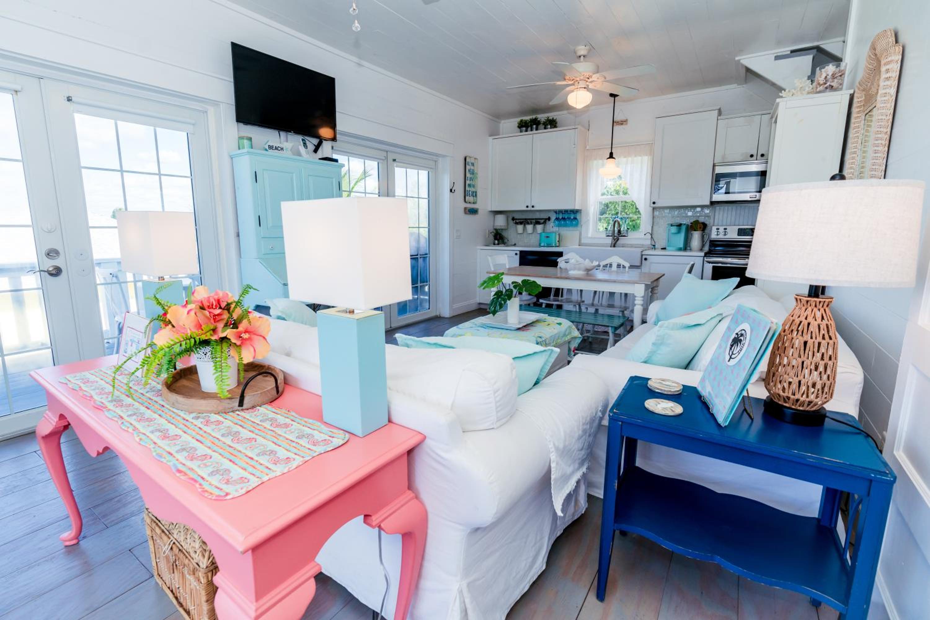 Island Vibe By the Sea