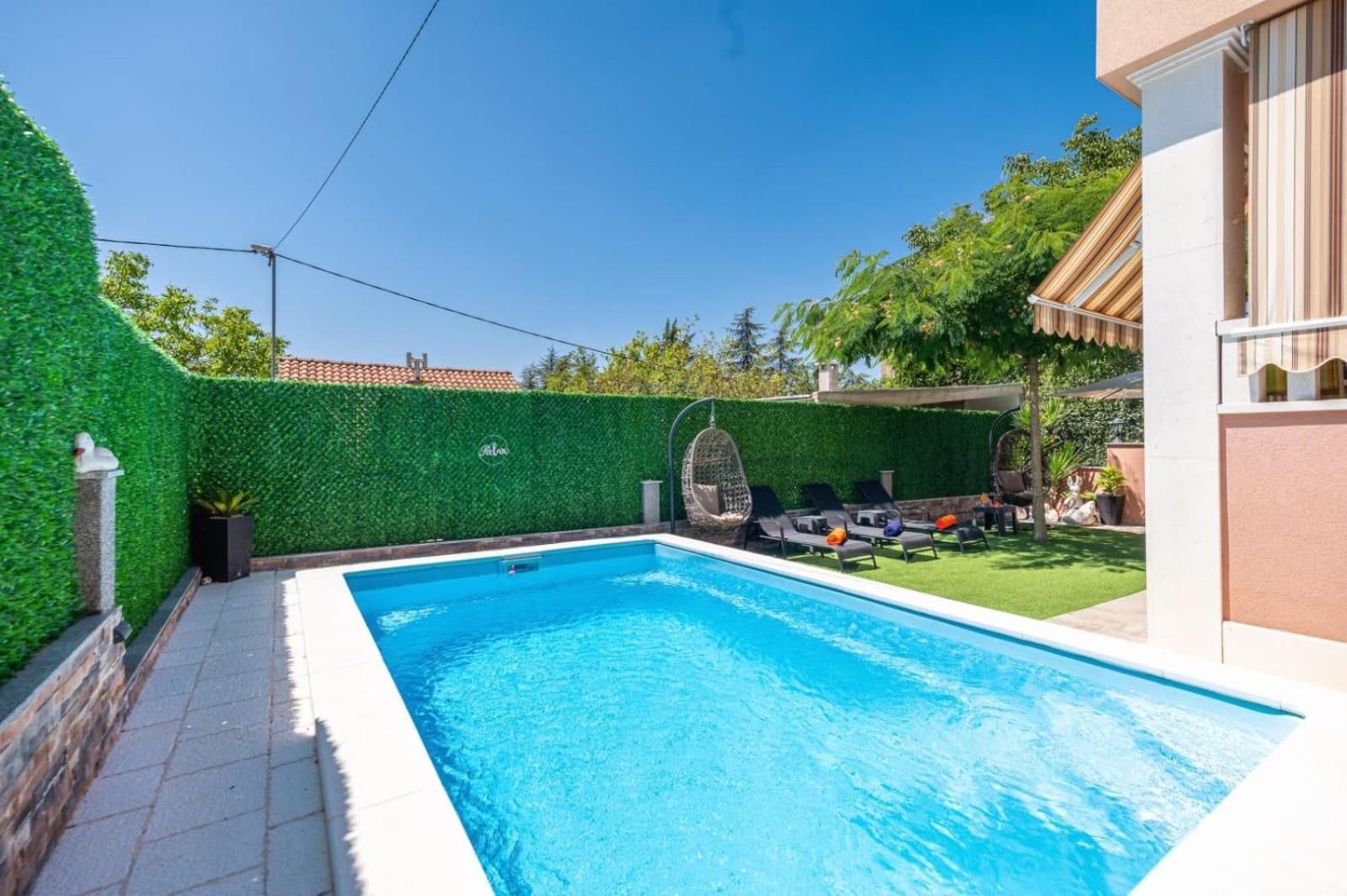 Villa Viktoria Split
