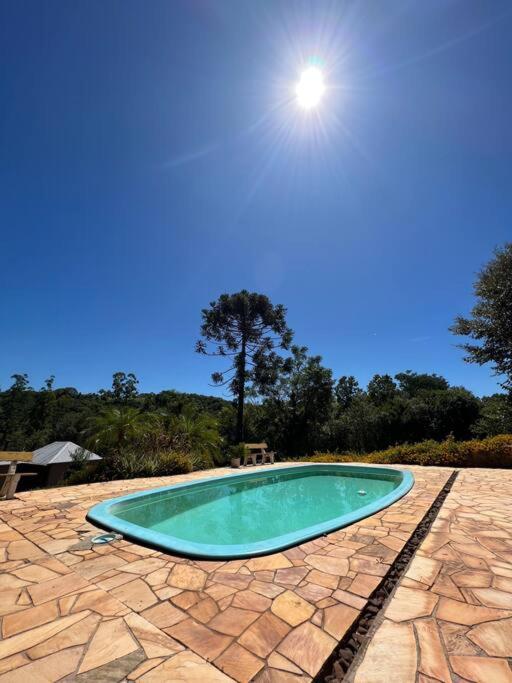 Chácara da Aráucária - sítio privativo com piscina, churrasqueira e área verde