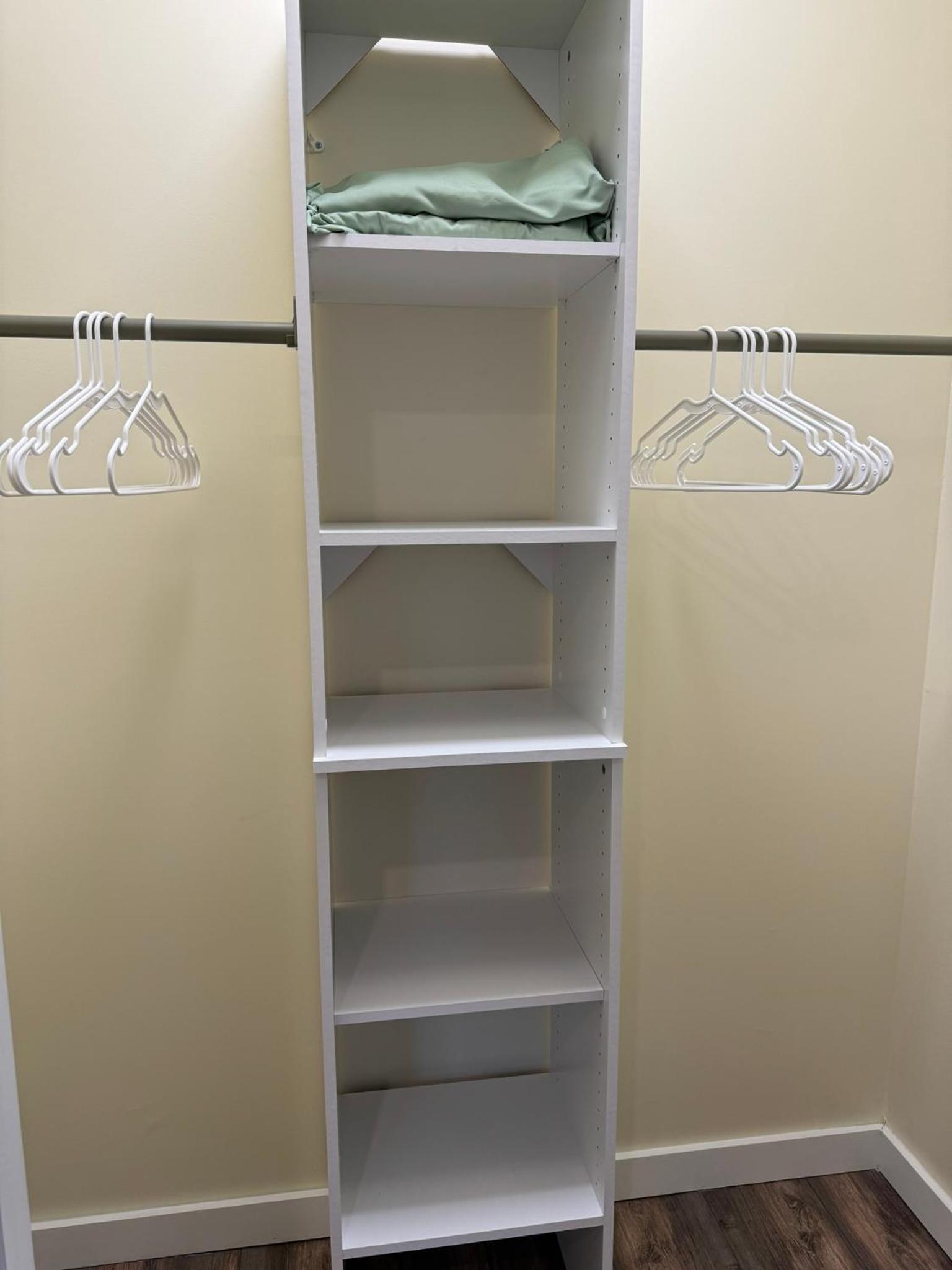 Bloomington Vacations - N Walnut Street - Property Image 5