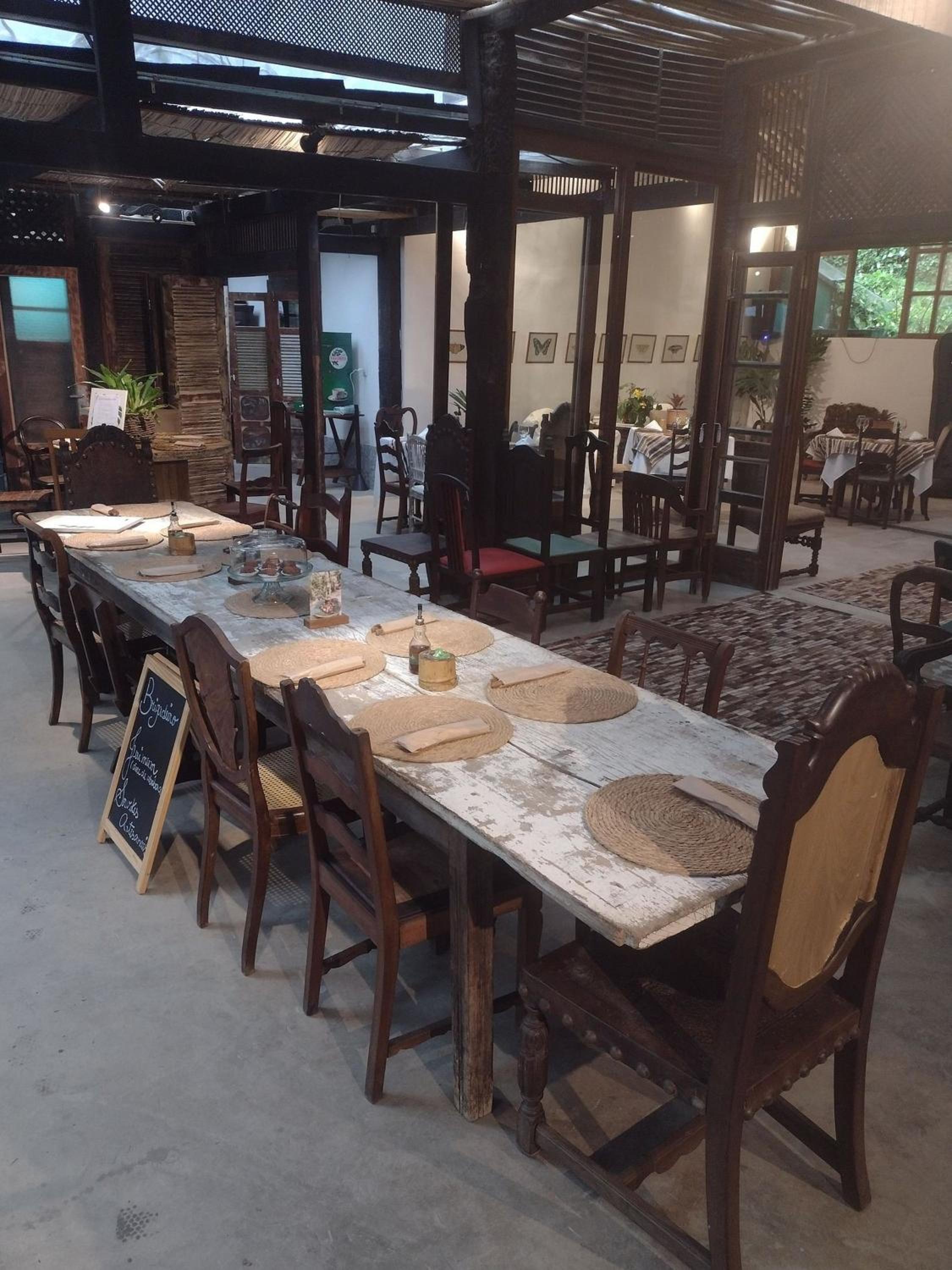 dining