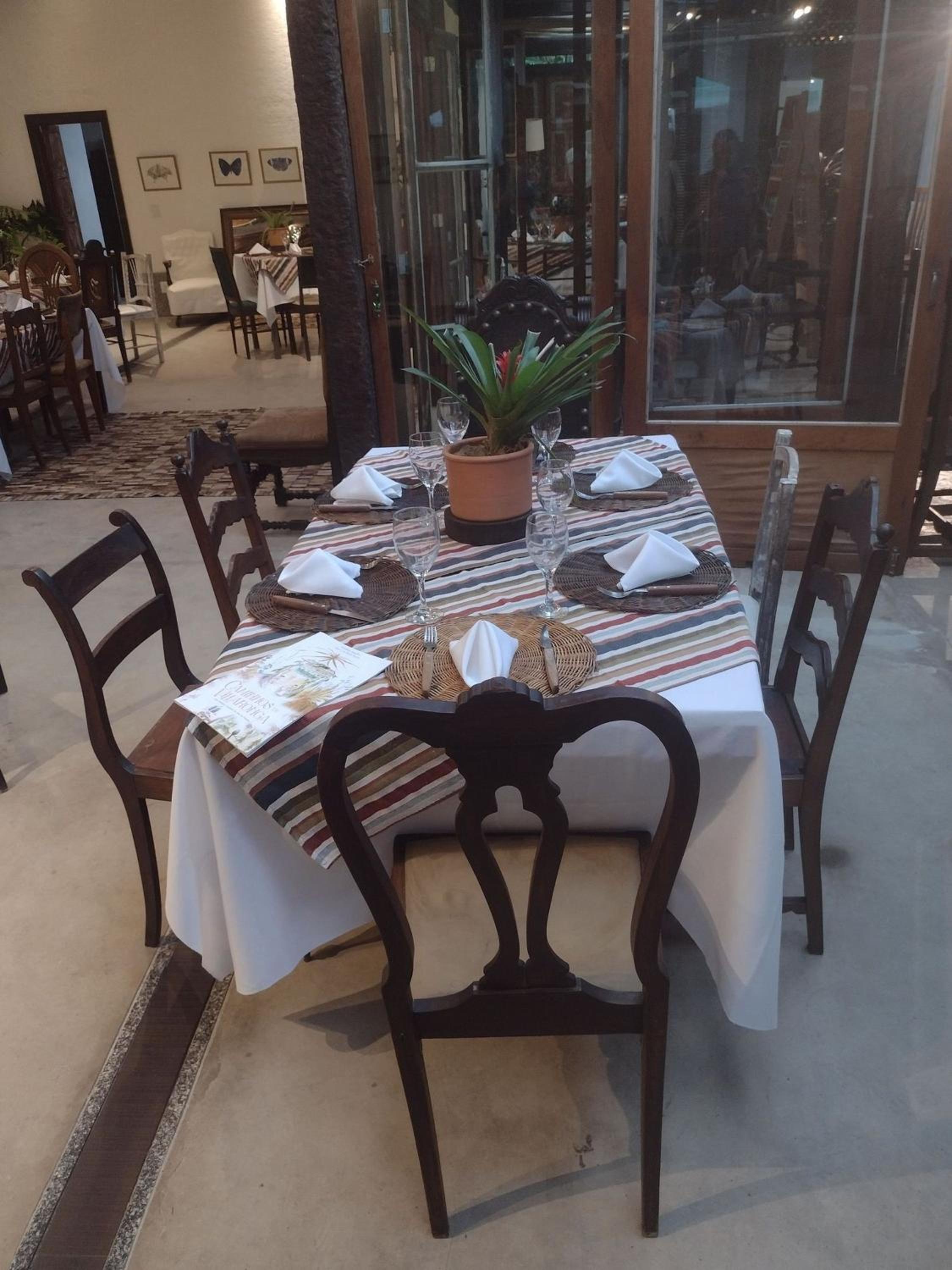 dining