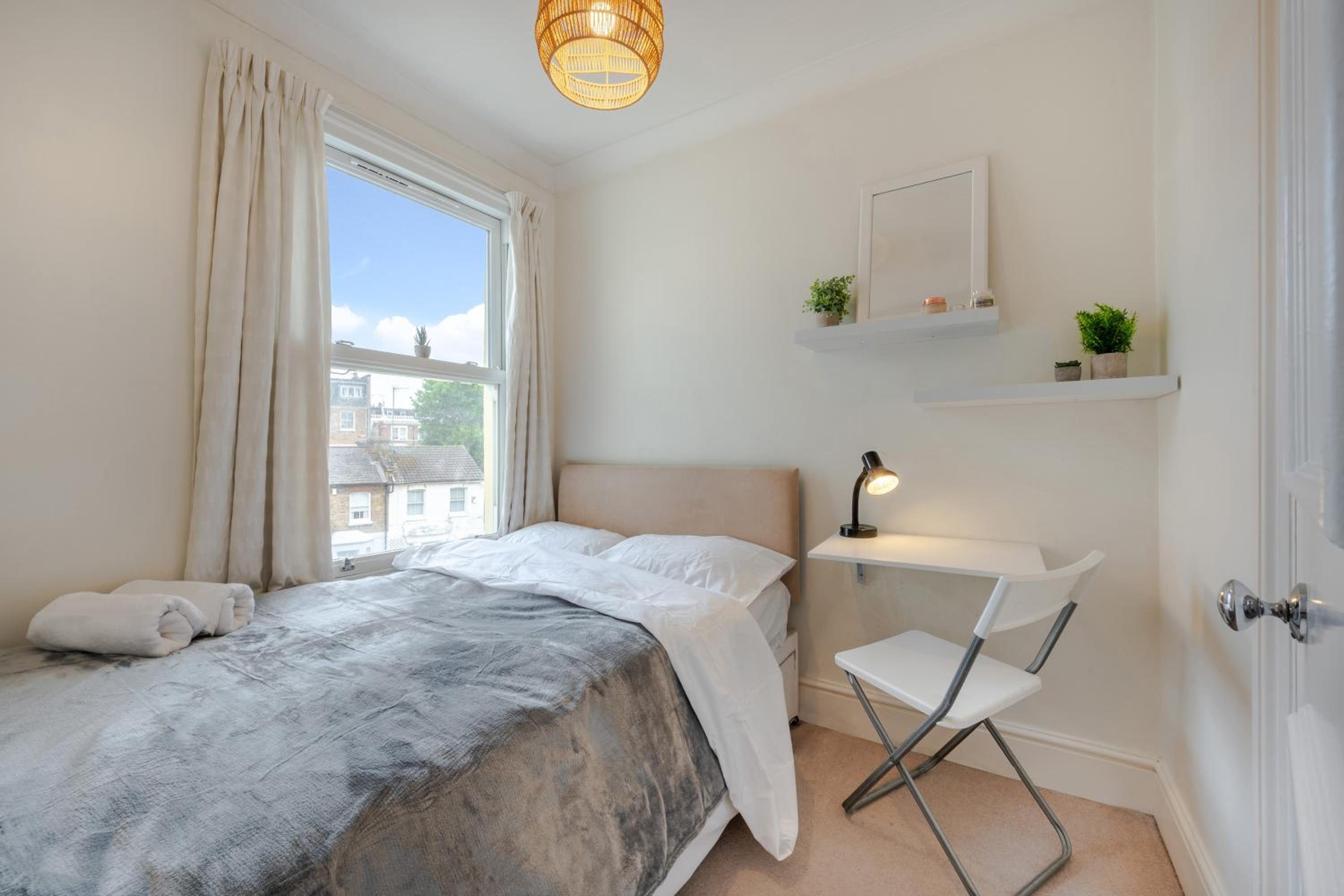 Cosy 2 Bed in Kensington Olympia