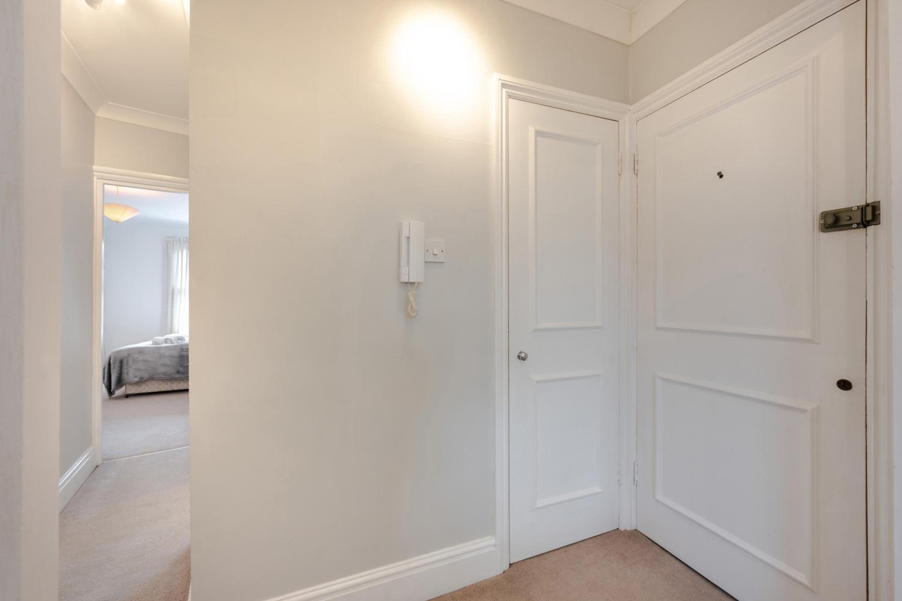 Cosy 2 Bed in Kensington Olympia
