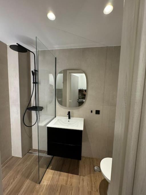 Saloni studio