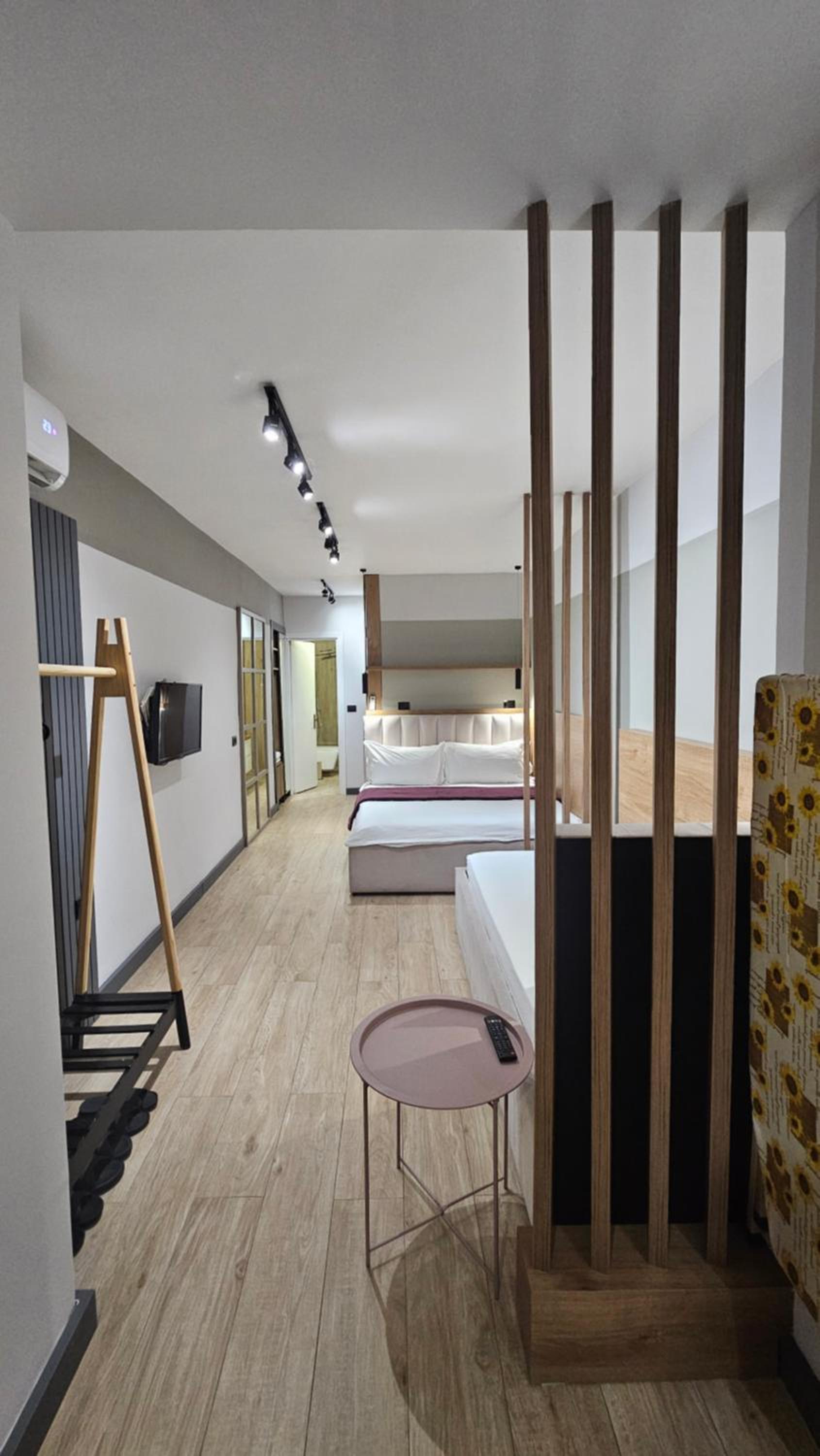 TAM Center Studio Apartment Next To Blloku No2