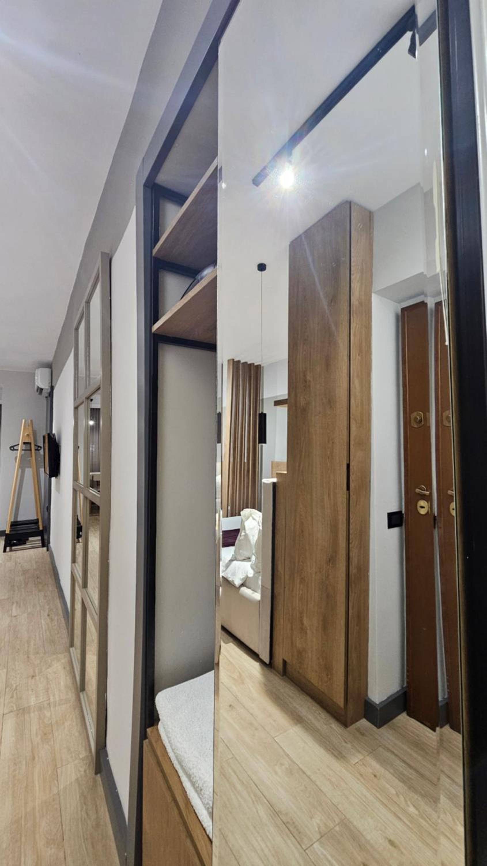 TAM Center Studio Apartment Next To Blloku No2