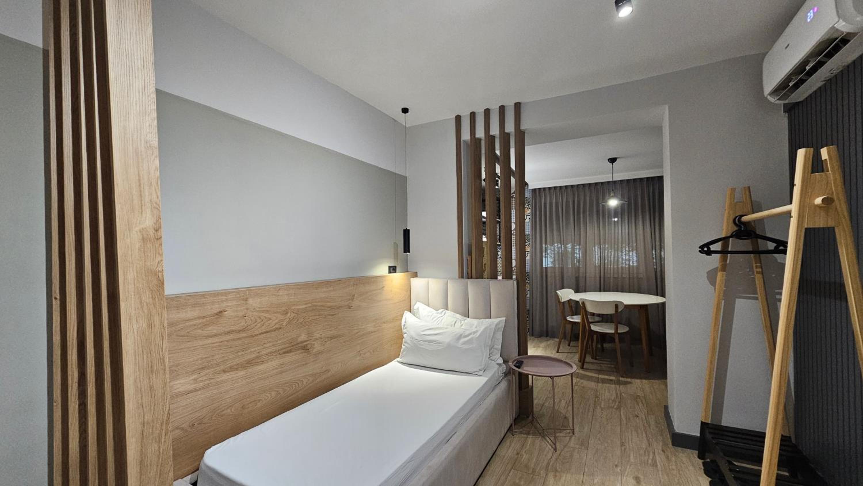 TAM Center Studio Apartment Next To Blloku No2
