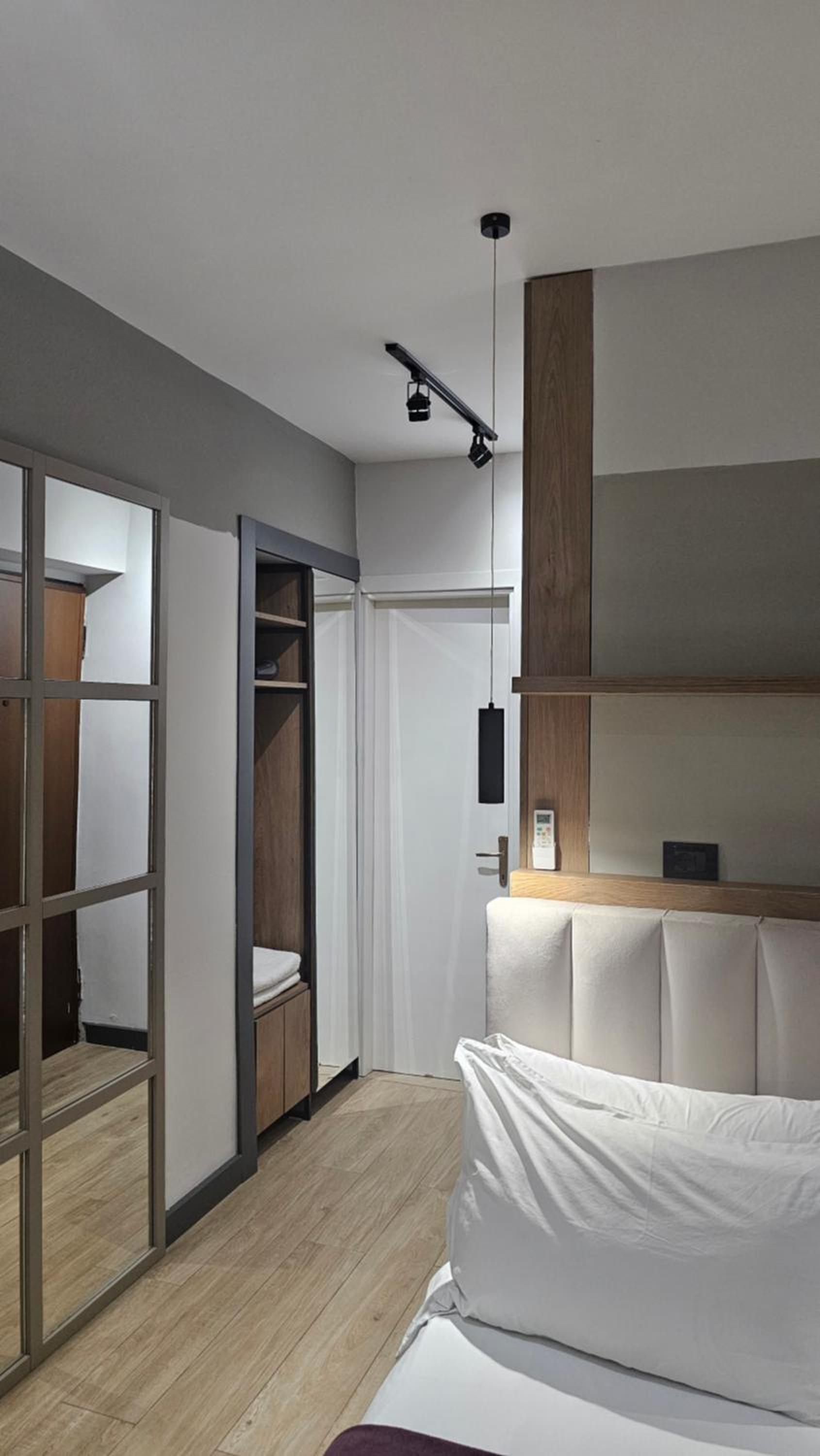 TAM Center Studio Apartment Next To Blloku No2