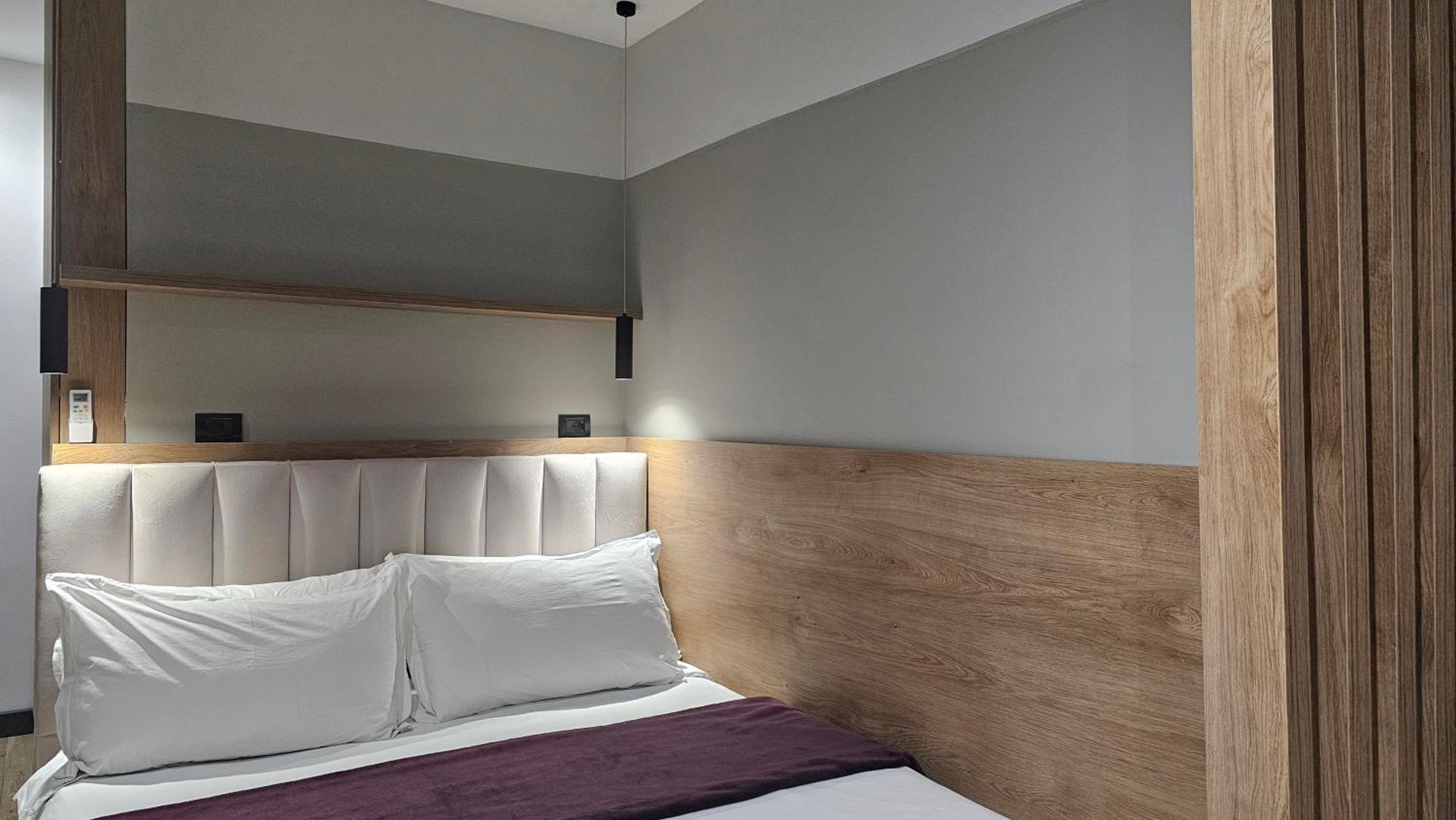 TAM Center Studio Apartment Next To Blloku No2