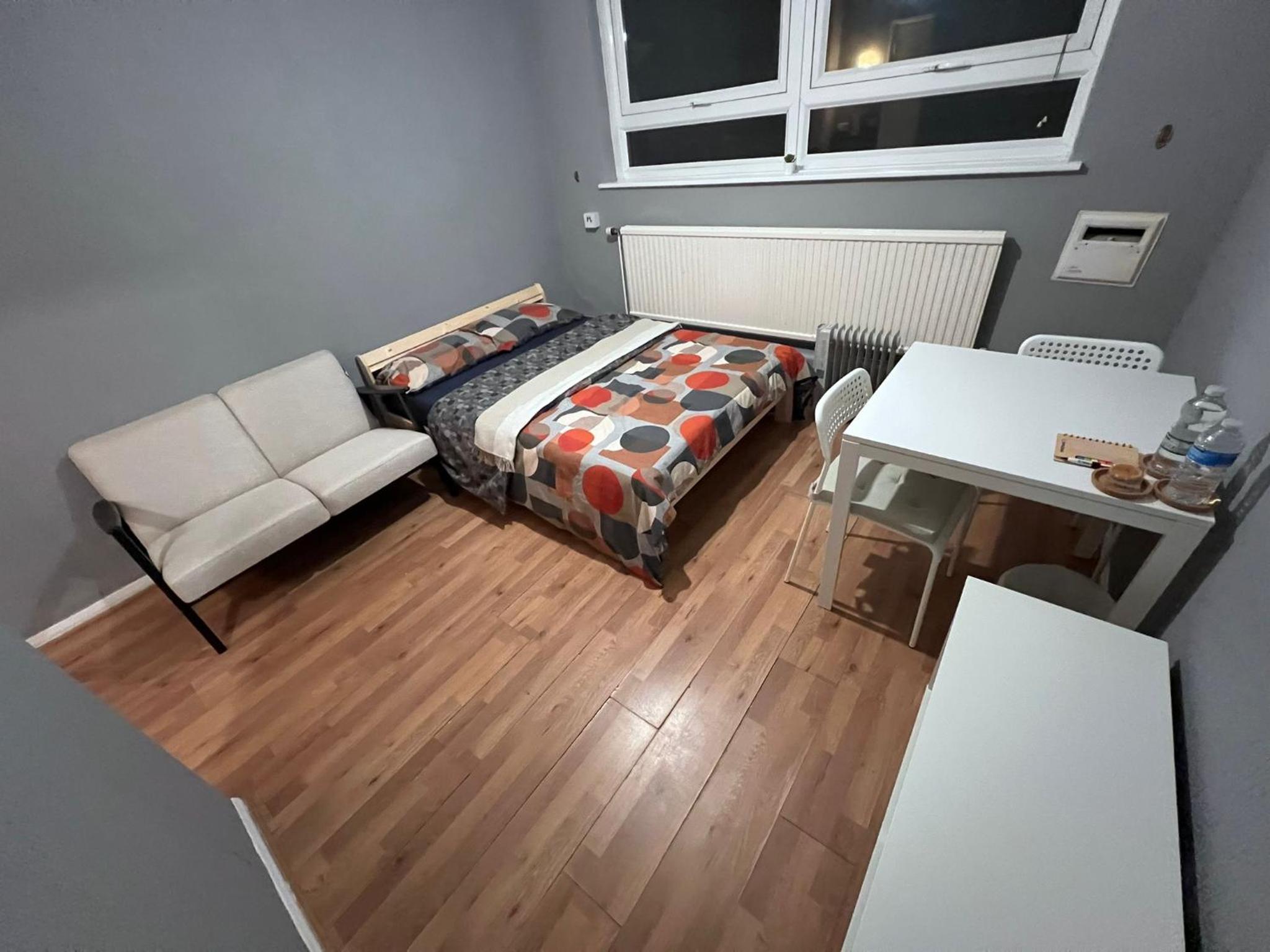 Photo 6