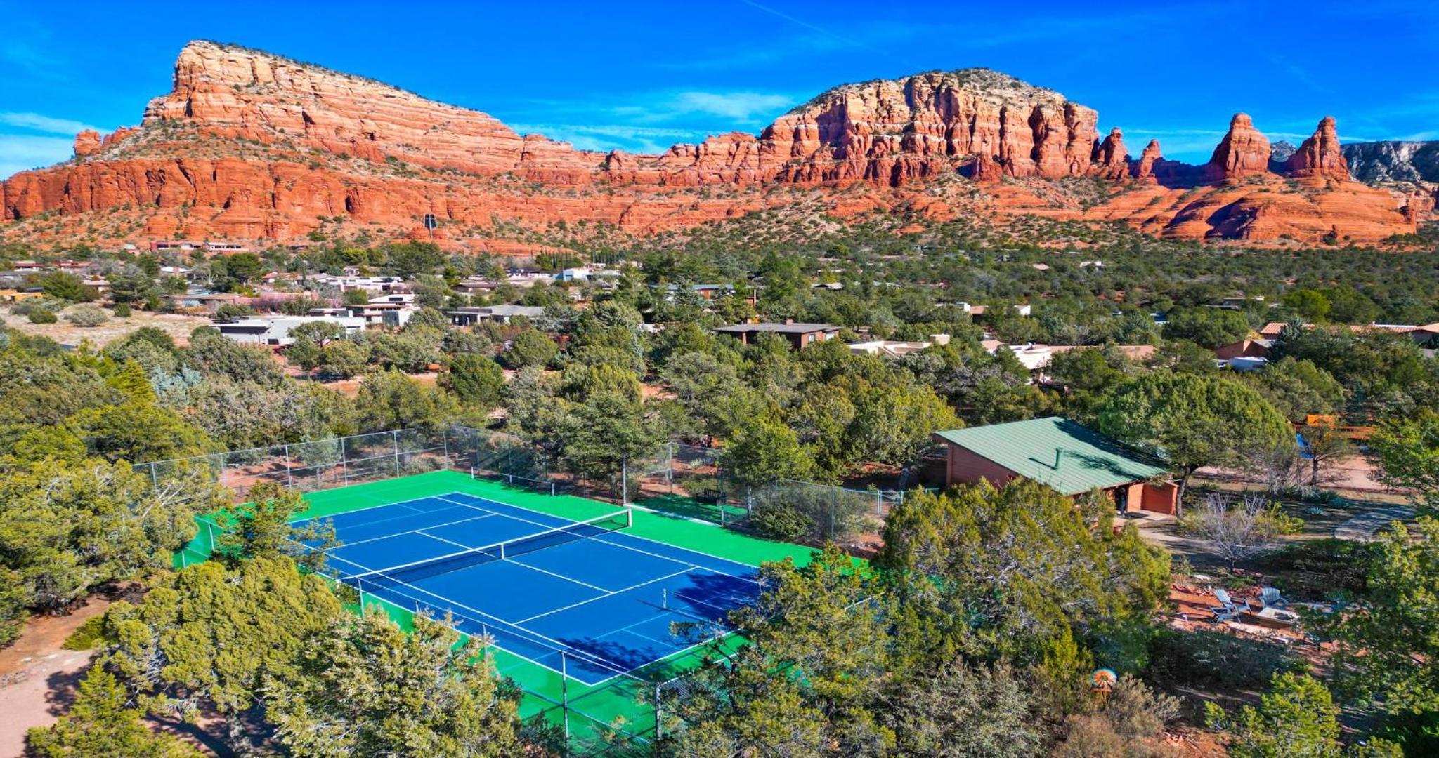 Grand Estate with Pool, Tennis, Pickleball Court, 24 Guests view 5