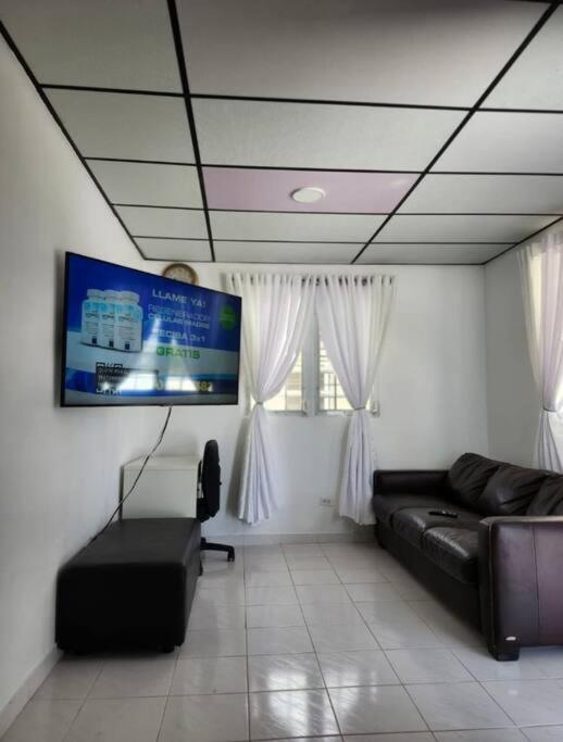 Cozy 7-Guest Stay Near SJU & Fun