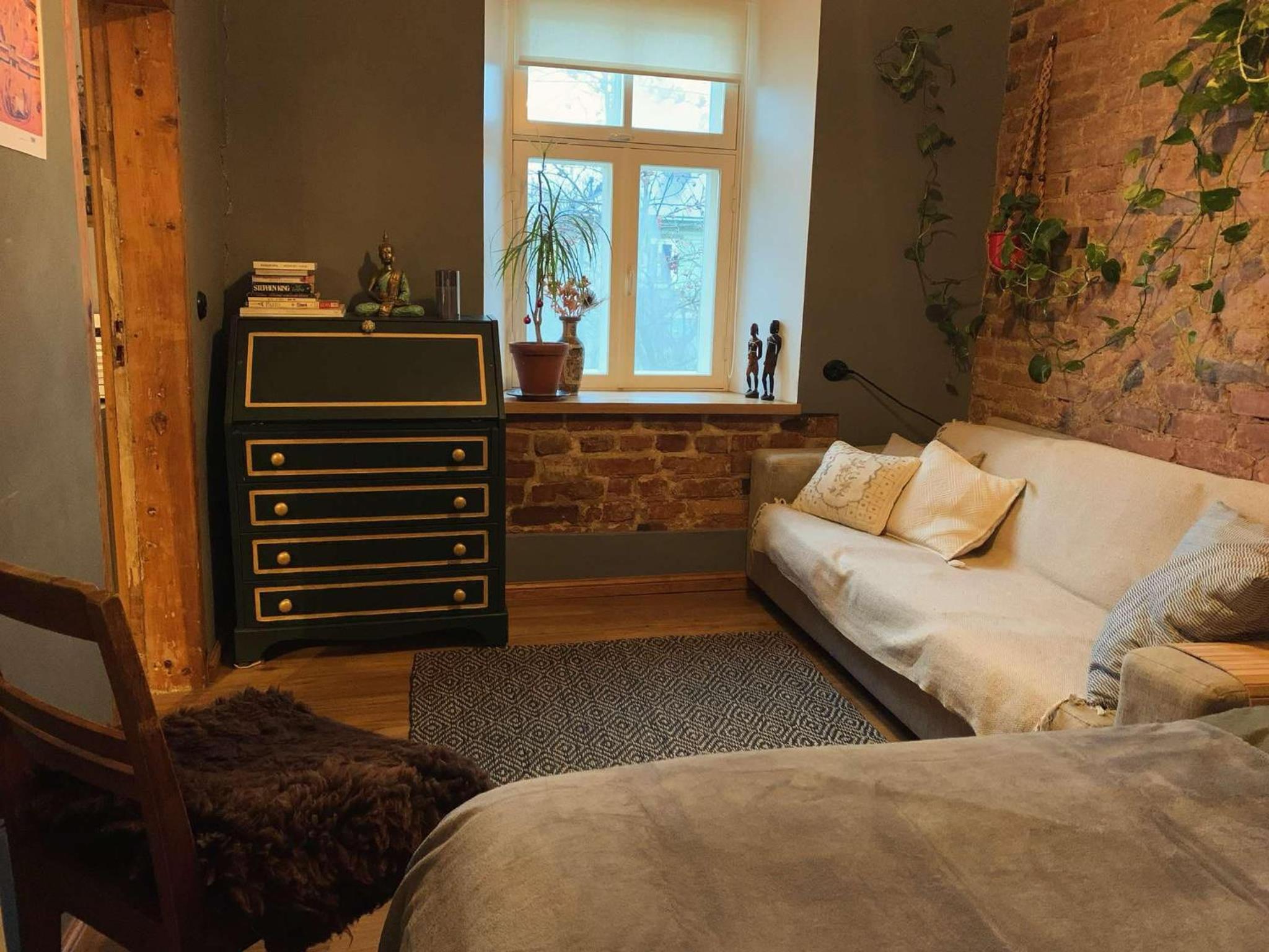 Hygge Home - Boho Vibes with Free Parking view 3