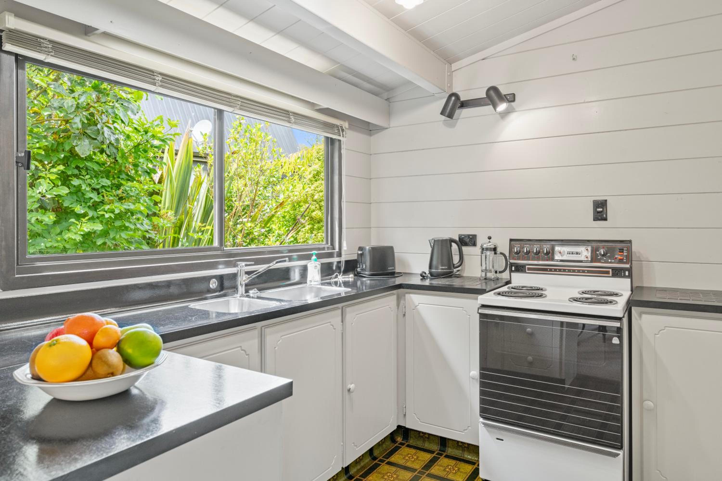 Harbour Lights - Lake Taupo Holiday Home