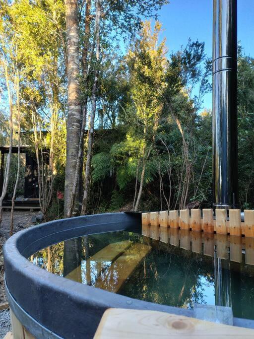 Cabaña en el bosque con opción tina caliente