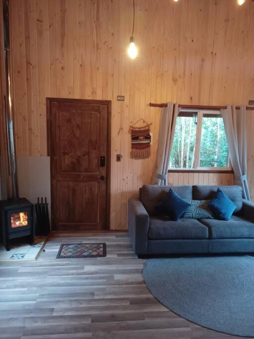 Cabaña en el bosque con opción tina caliente