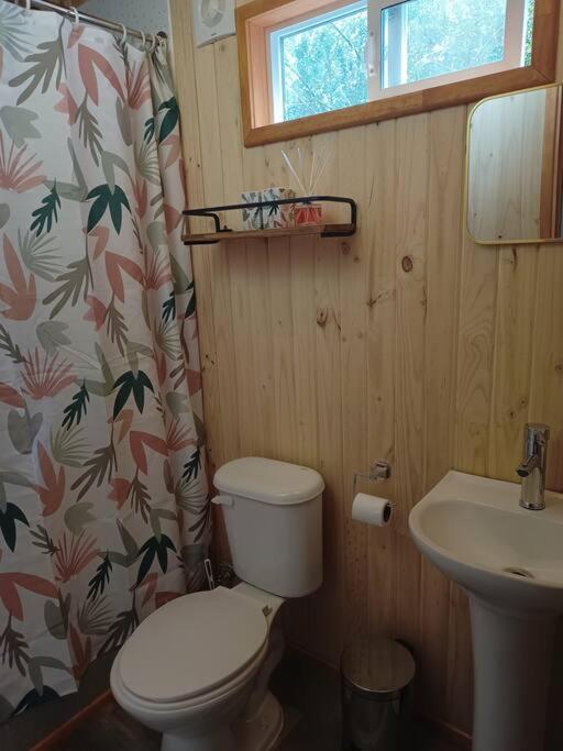 Cabaña en el bosque con opción tina caliente
